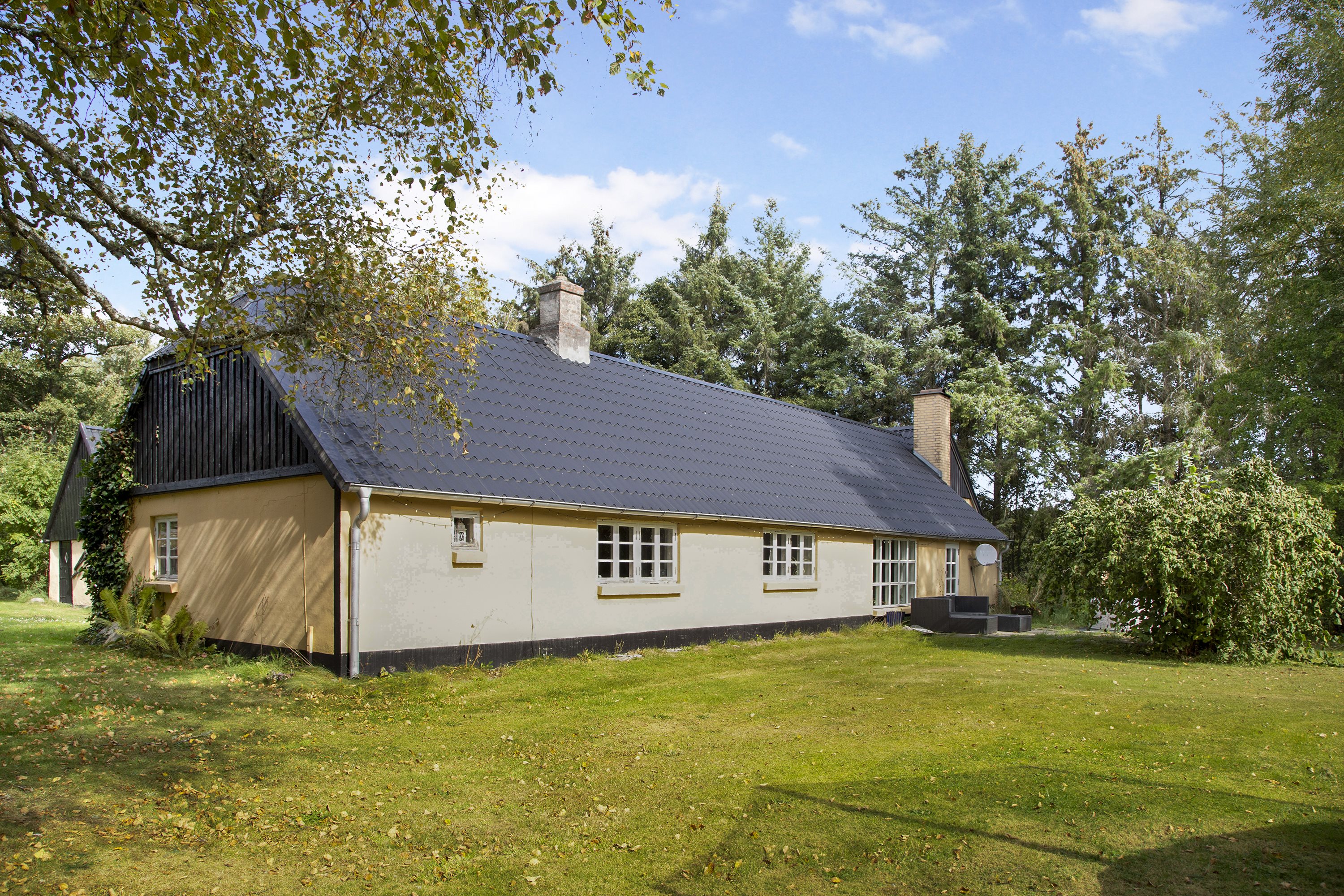 Fremhævet ejendommen billede i fuldskærmstilstand. Billede af Lille Skovvej 9, Byrum, 9940 Læsø