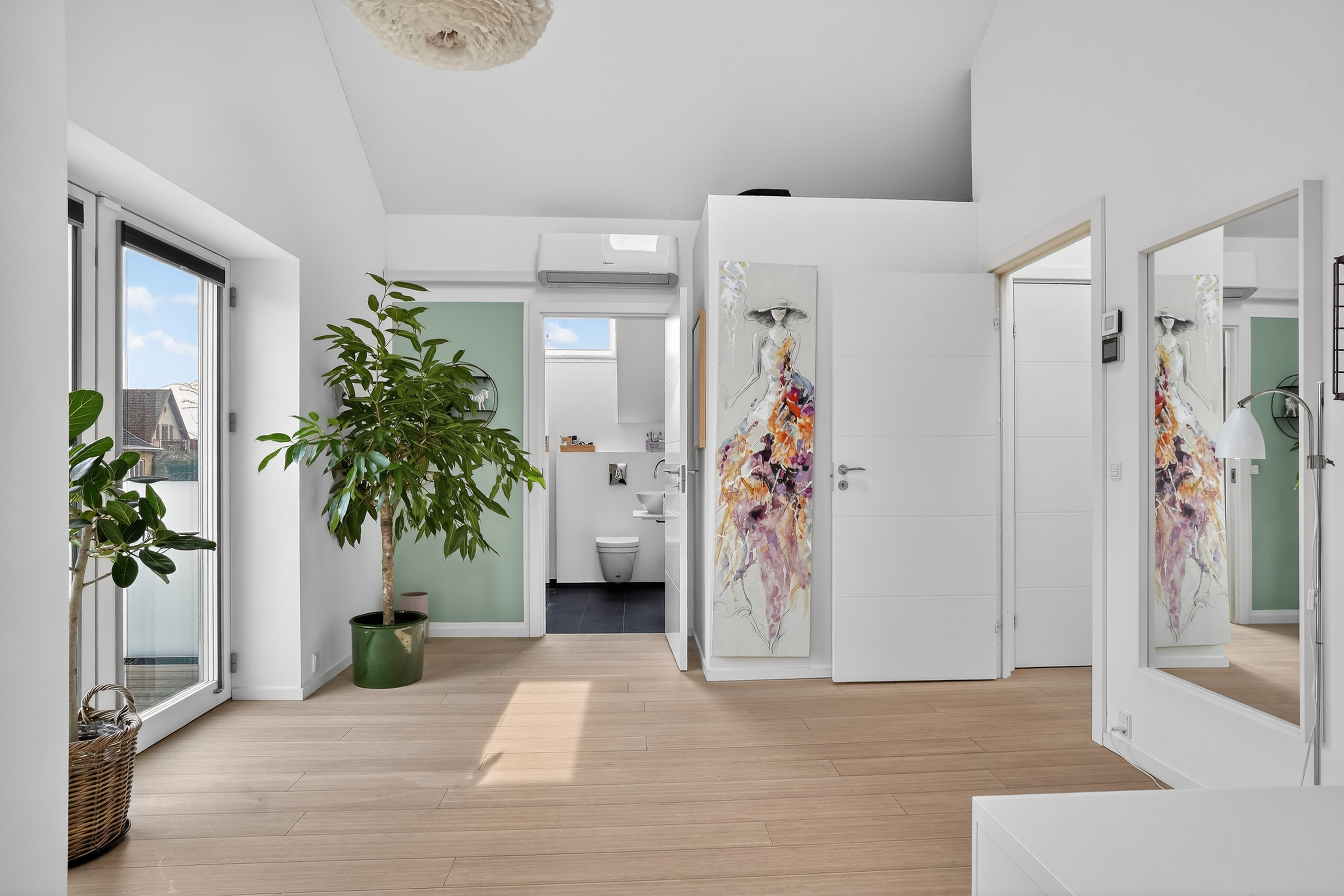 Fremhævet entré billede i fuldskærmstilstand. Billede af Engdraget 25, 2500 Valby