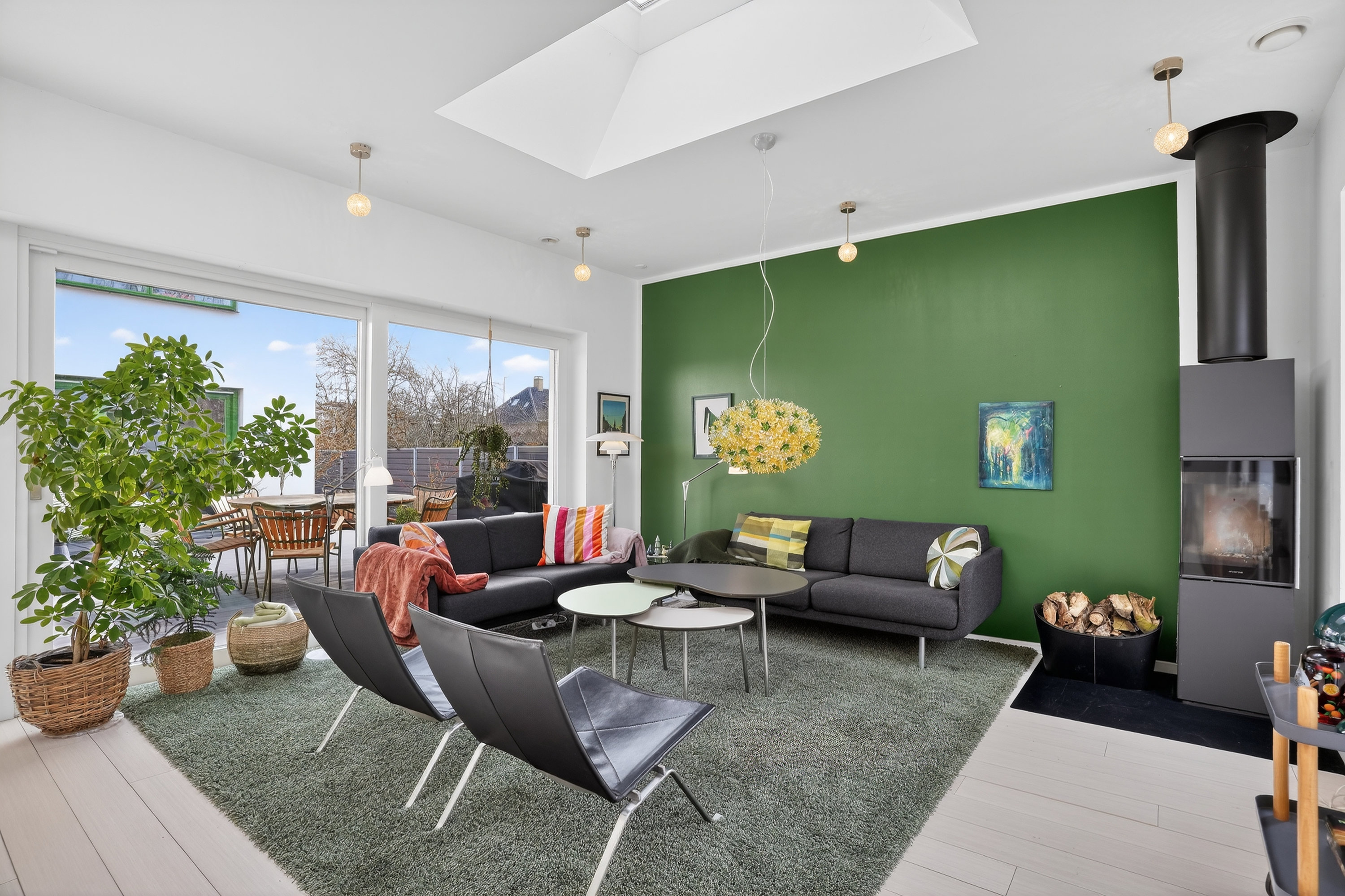 Fremhævet stue billede i fuldskærmstilstand. Billede af Engdraget 25, 2500 Valby