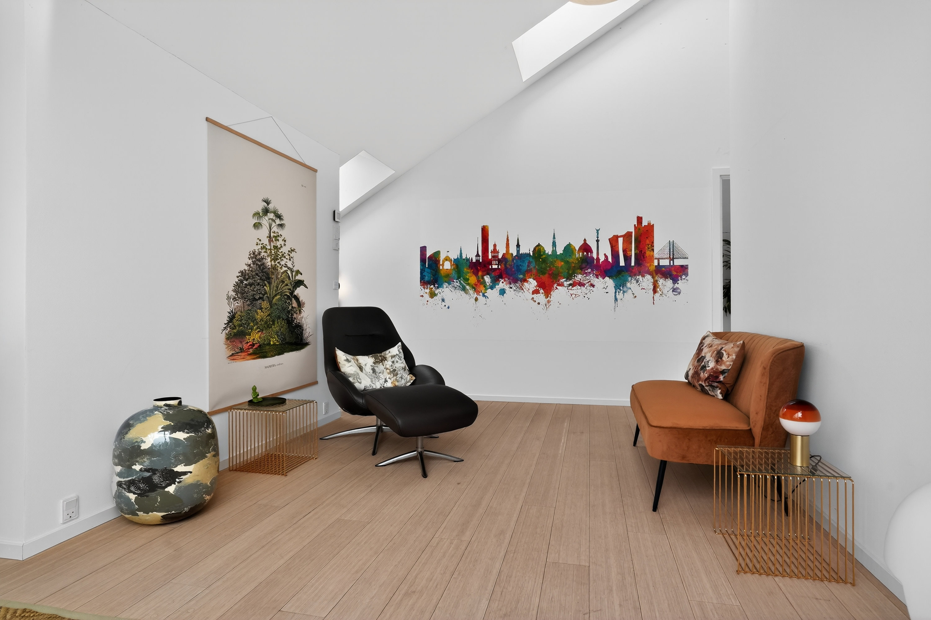 Fremhævet stue billede i fuldskærmstilstand. Billede af Engdraget 25, 2500 Valby