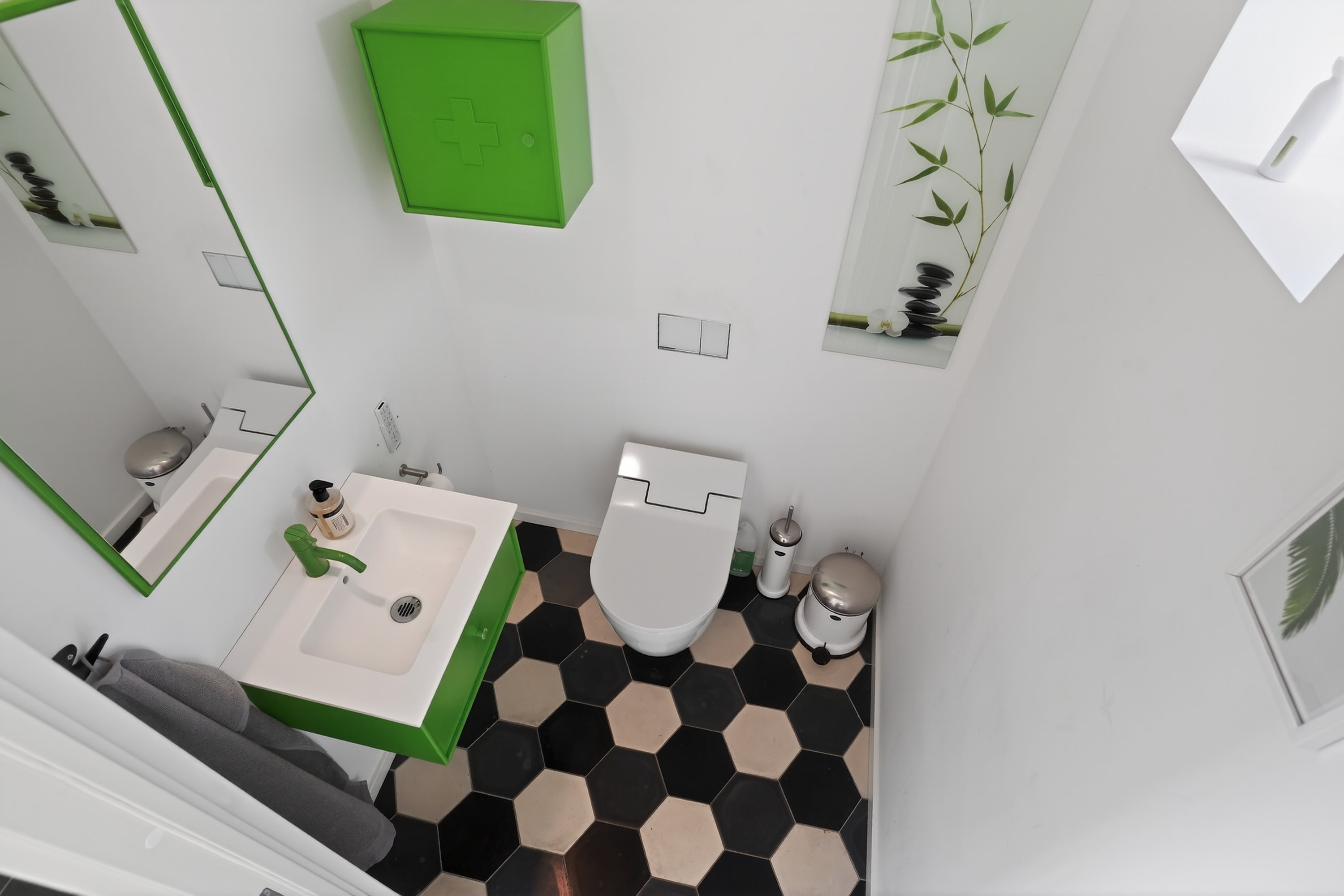 Fremhævet wc billede i fuldskærmstilstand. Billede af Engdraget 25, 2500 Valby