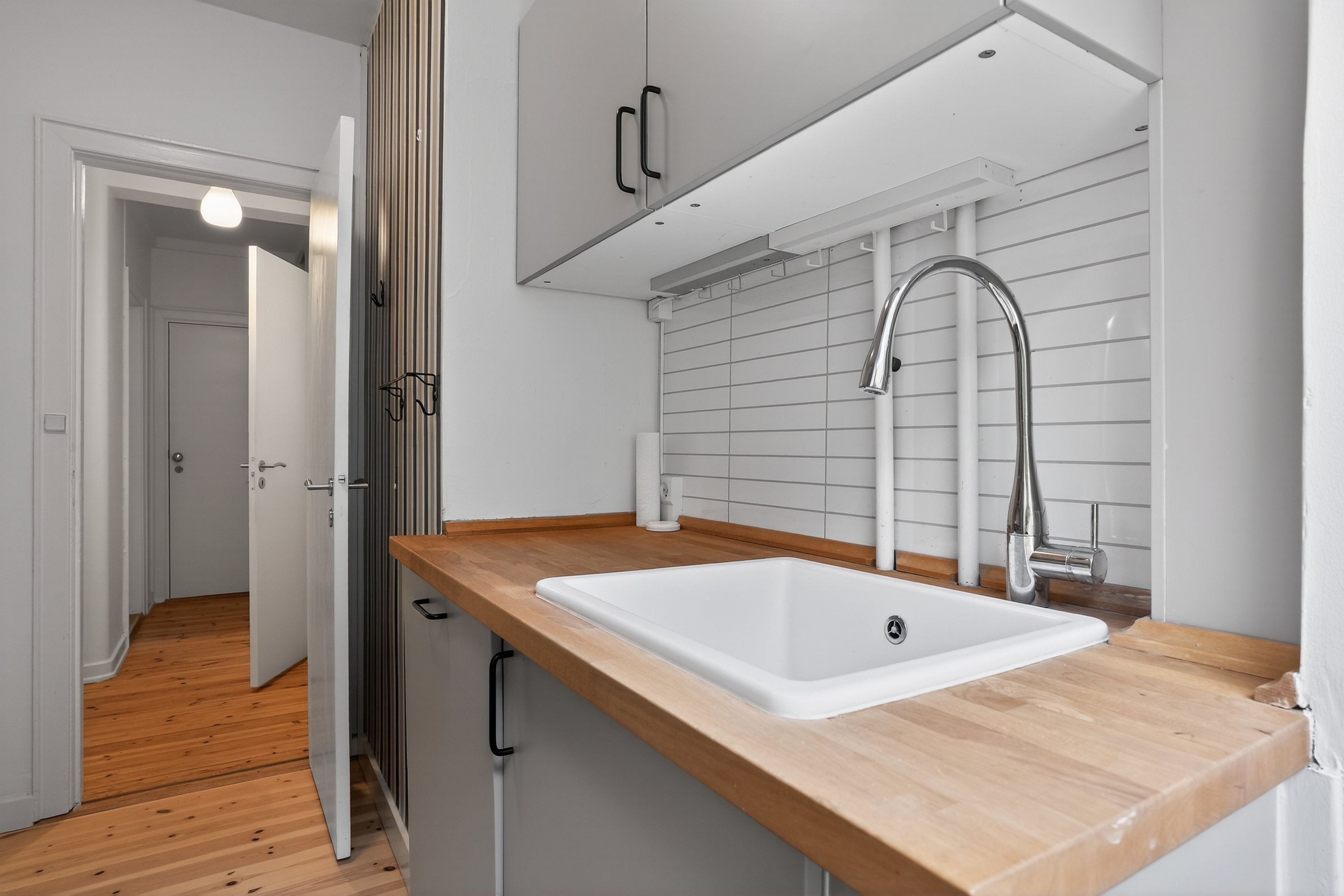 Fremhævet køkken billede i fuldskærmstilstand. Billede af Ved Andebakken 5, st.. th., 2000 Frederiksberg