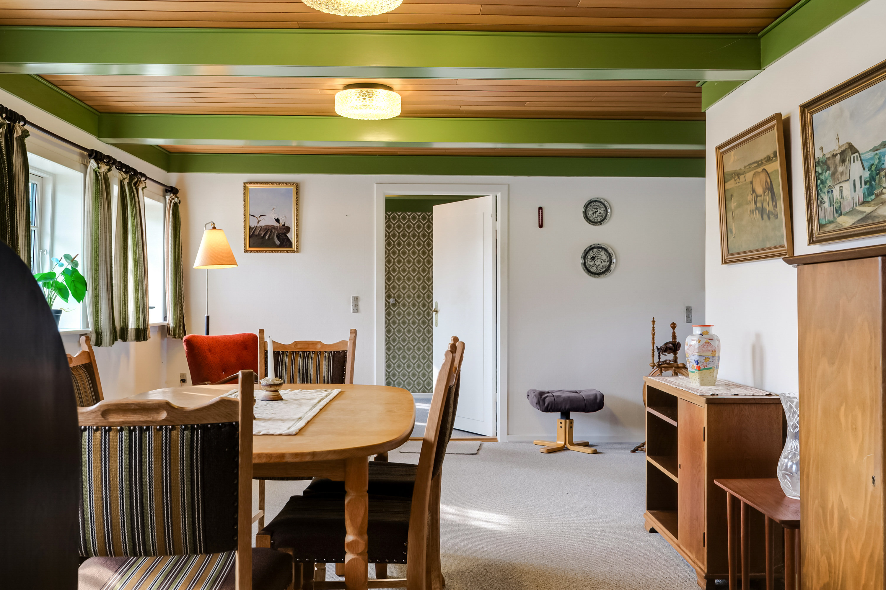 Fremhævet stue billede i fuldskærmstilstand. Billede af Strandgade 117, Strandby, 5683 Haarby