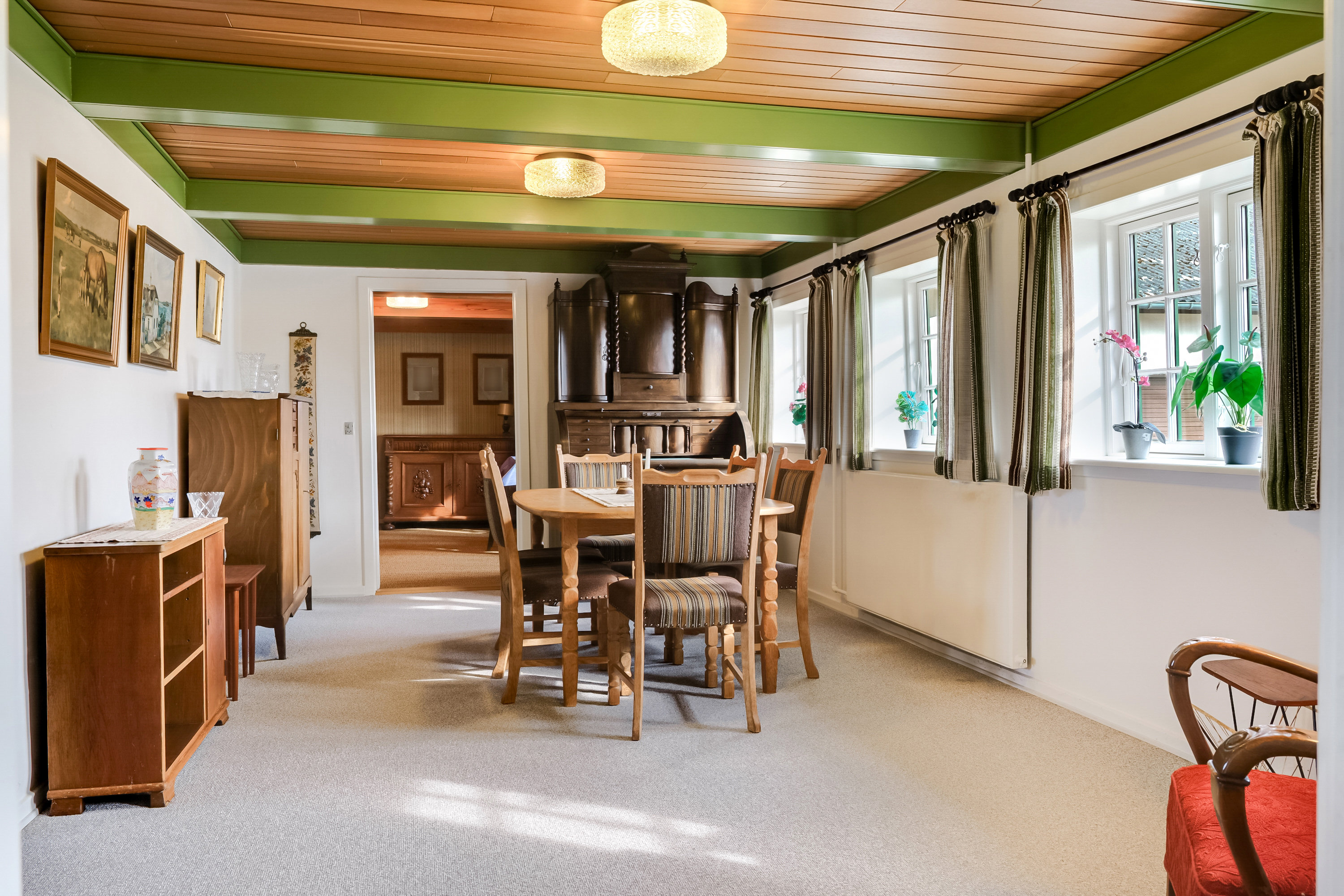 Fremhævet stue billede i fuldskærmstilstand. Billede af Strandgade 117, Strandby, 5683 Haarby