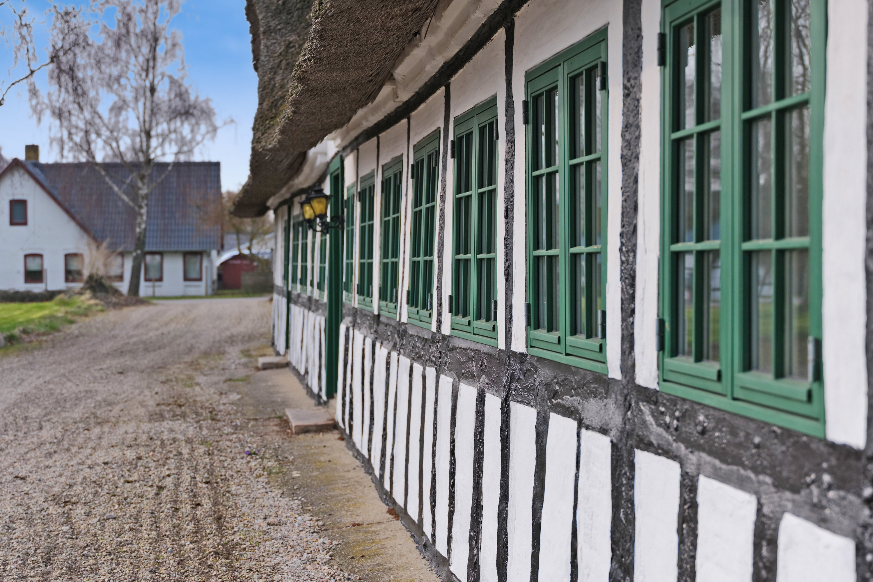 Fremhævet facade billede i fuldskærmstilstand. Billede af Strandgade 117, Strandby, 5683 Haarby