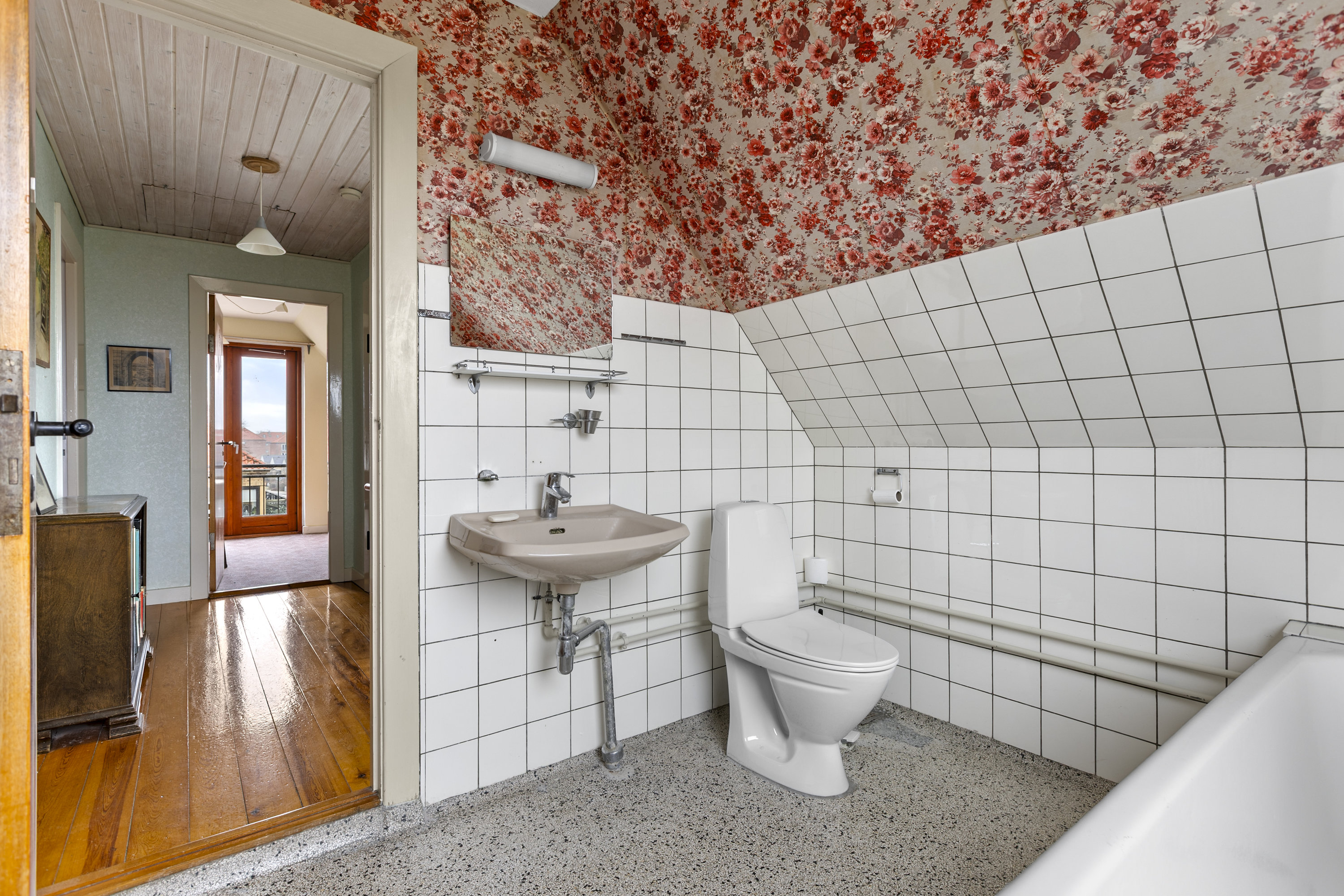 Fremhævet badeværelse billede i fuldskærmstilstand. Billede af Rosenvænget 12, 4220 Korsør