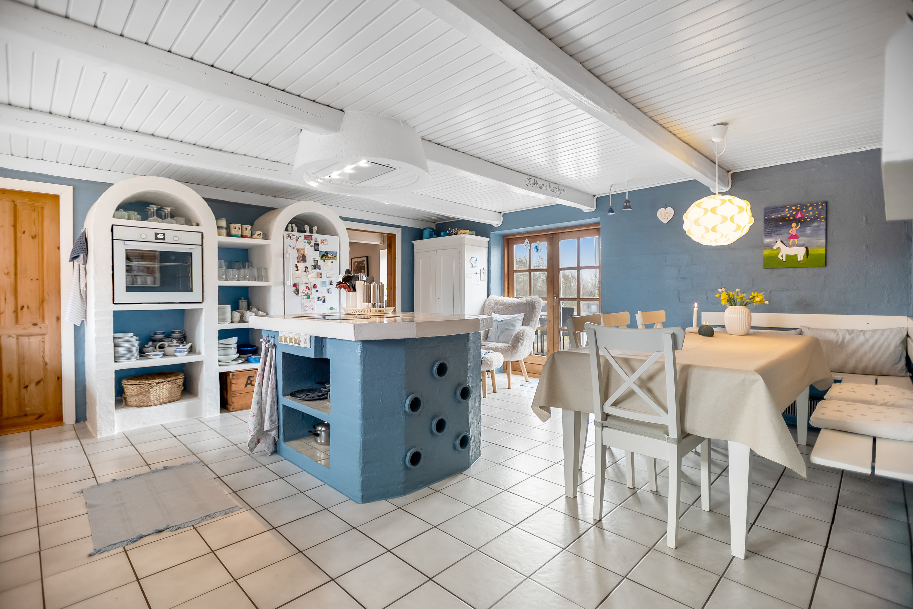 Fremhævet køkken billede i fuldskærmstilstand. Billede af Vestervej 10, 6980 Tim