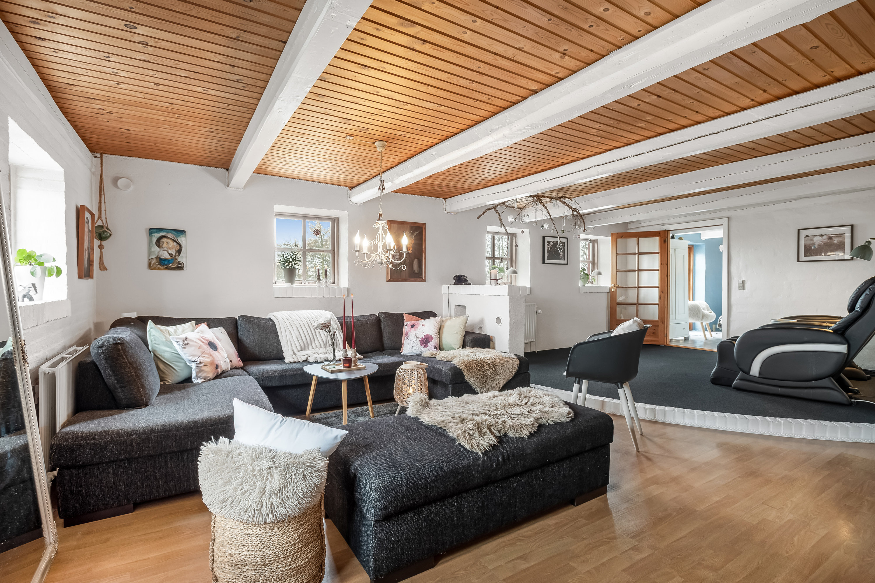 Fremhævet stue billede i fuldskærmstilstand. Billede af Vestervej 10, 6980 Tim