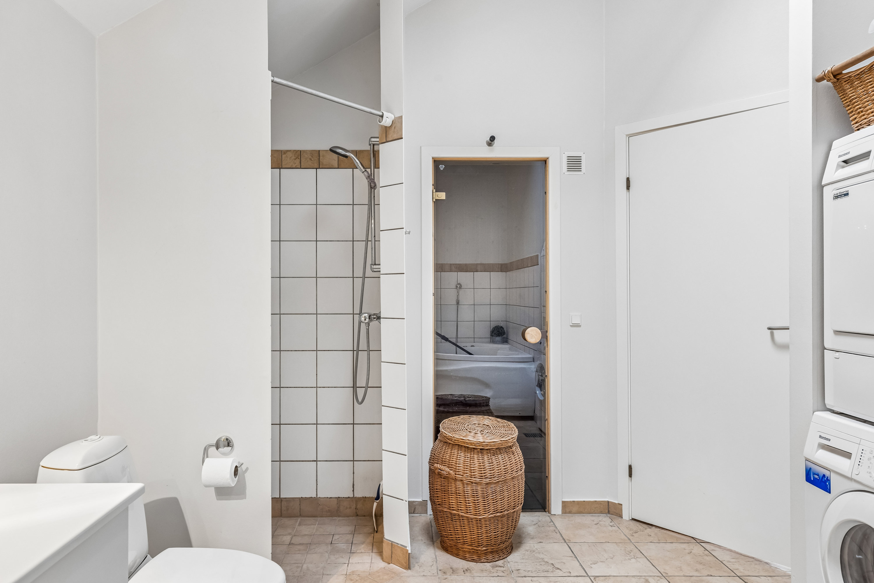 Fremhævet badeværelse billede i fuldskærmstilstand. Billede af Marinavej 17, 6320 Egernsund