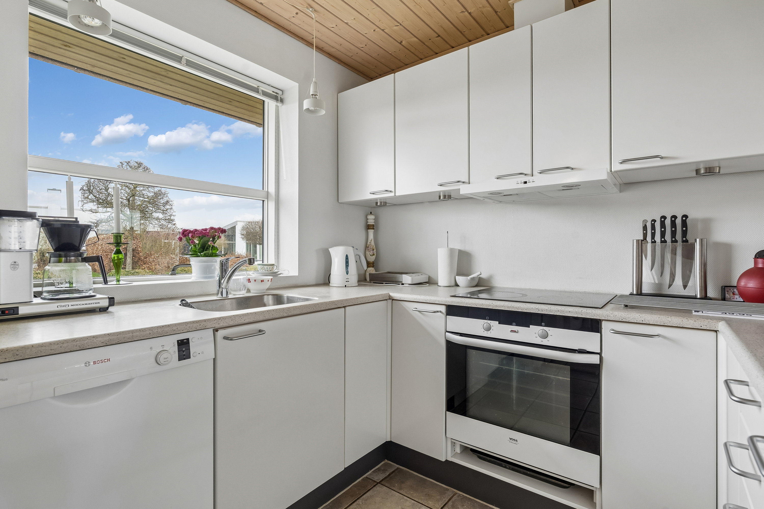 Fremhævet køkken billede i fuldskærmstilstand. Billede af Ranunkelvej 36, 8722 Hedensted