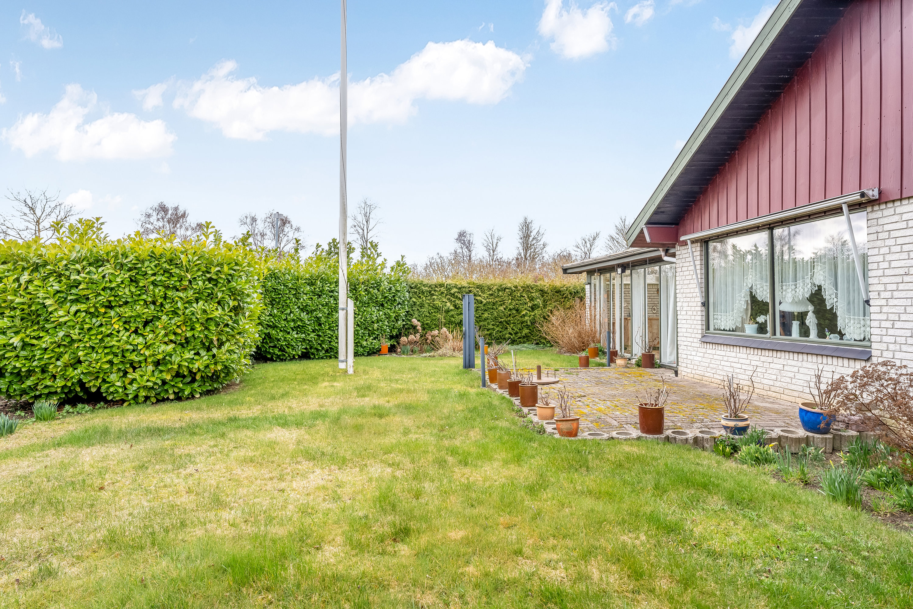 Fremhævet facade billede i fuldskærmstilstand. Billede af Amalievænget 20, 4900 Nakskov