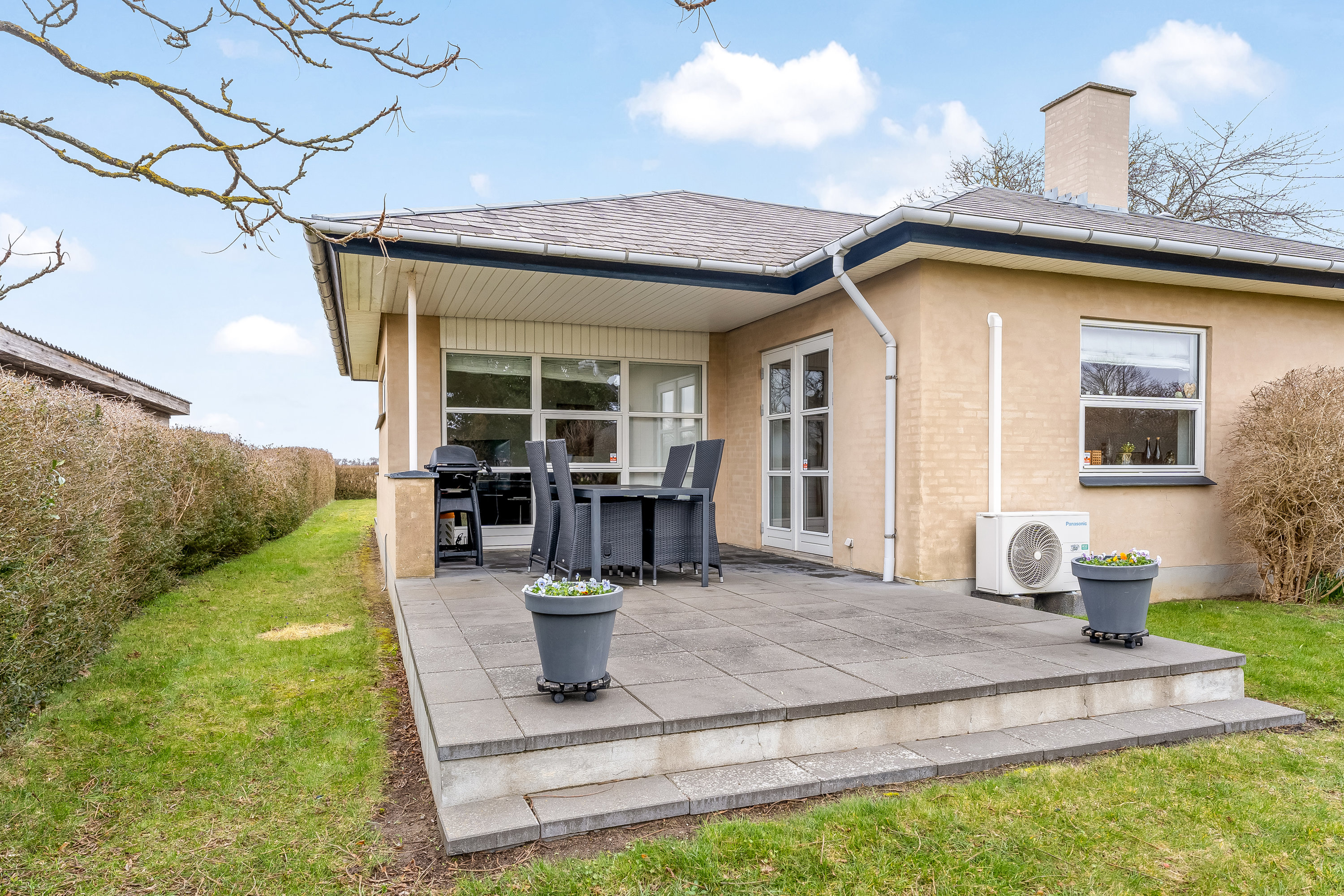 Fremhævet overdækket terrasse billede i fuldskærmstilstand. Billede af Svingels Allé 50, 4900 Nakskov