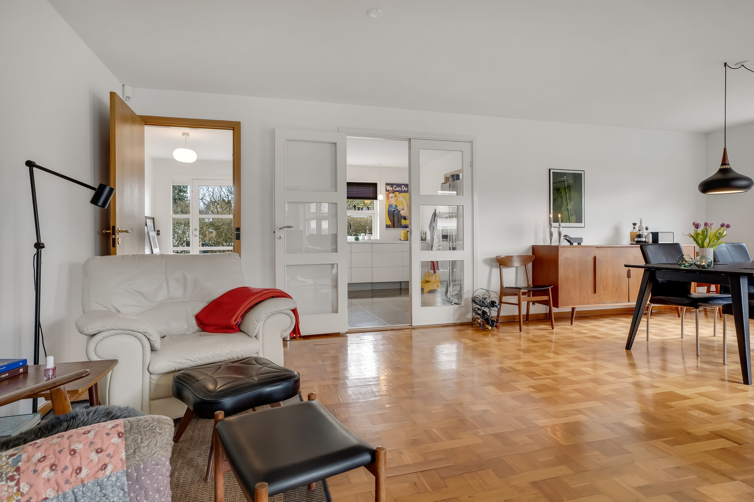 Fremhævet stue billede i fuldskærmstilstand. Billede af Svingels Allé 50, 4900 Nakskov