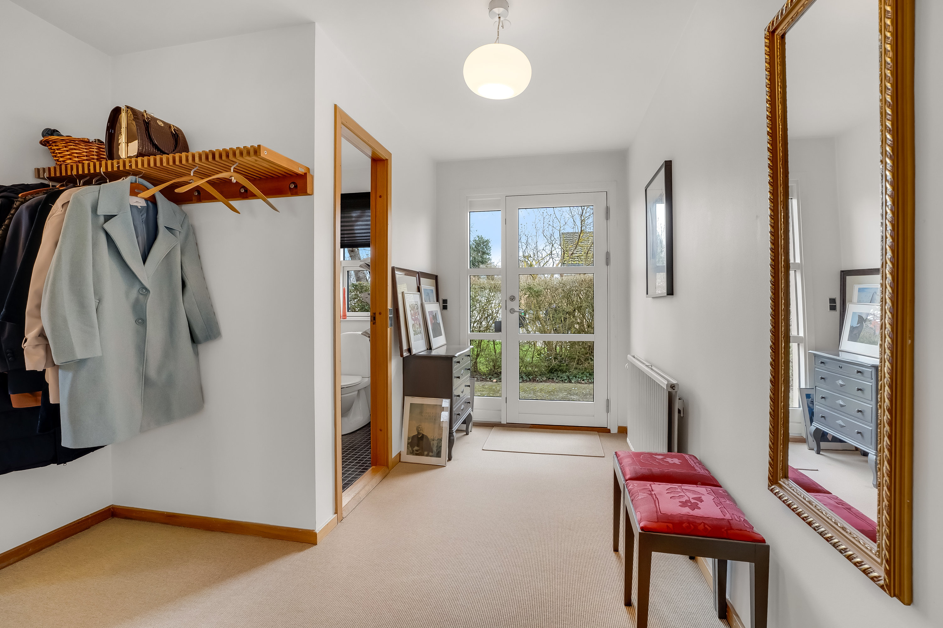 Fremhævet gang billede i fuldskærmstilstand. Billede af Svingels Allé 50, 4900 Nakskov