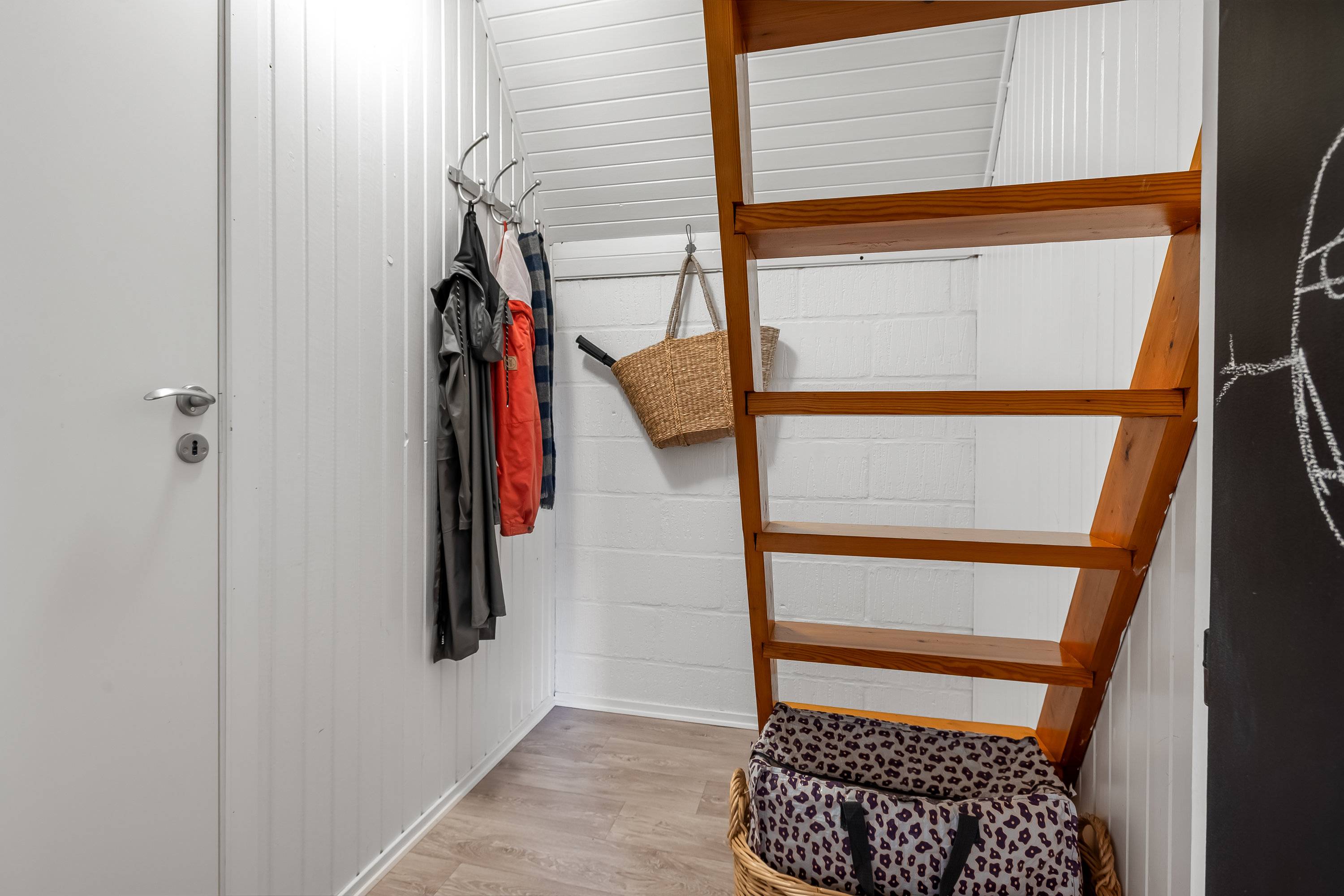 Fremhævet gang billede i fuldskærmstilstand. Billede af Fladsbjergvej 202, Klegod, 6950 Ringkøbing