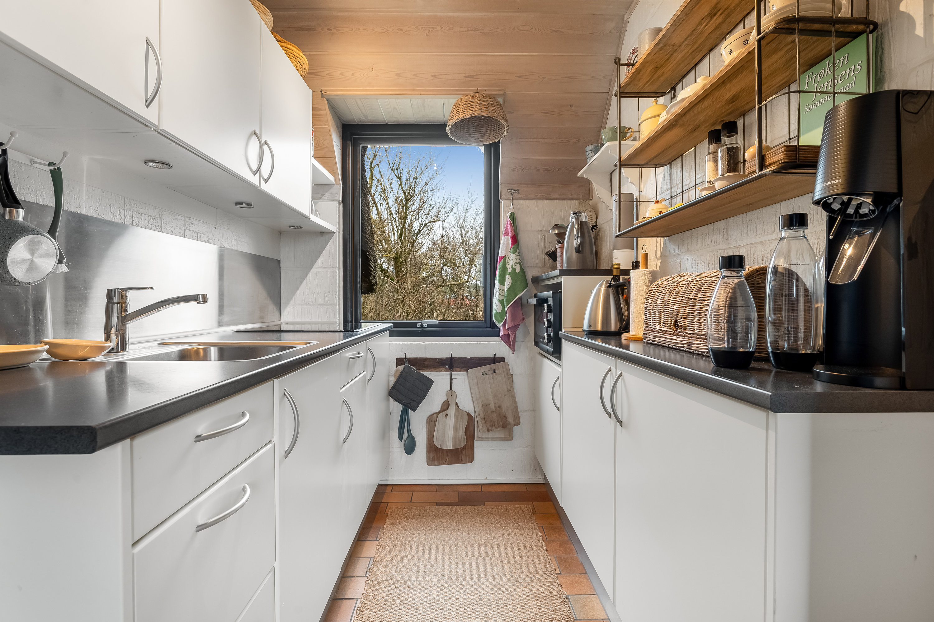 Miniaturebillede 2: køkken alrum. Billede af Fladsbjergvej 202, Klegod, 6950 Ringkøbing