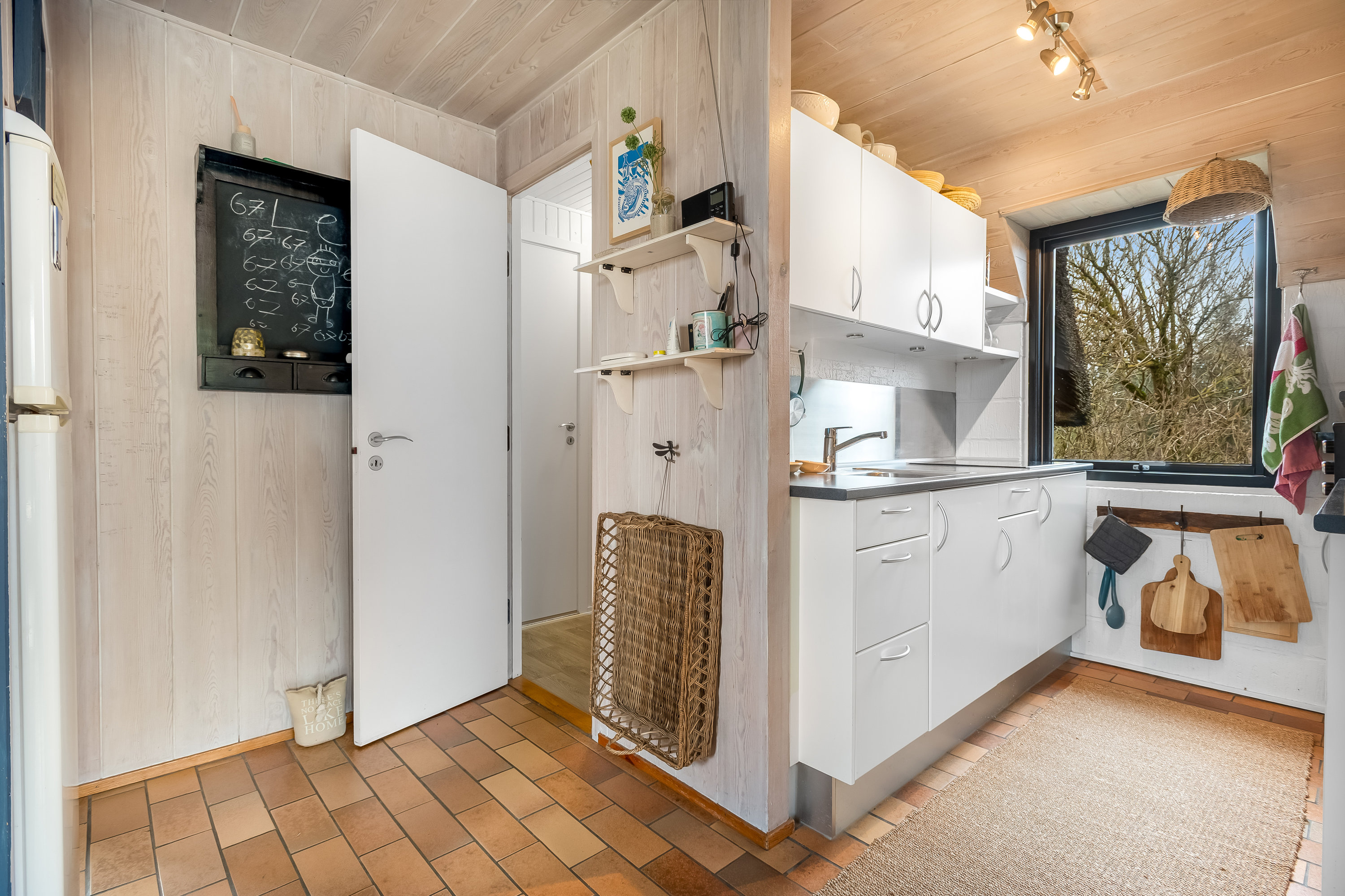 Fremhævet køkken alrum billede i fuldskærmstilstand. Billede af Fladsbjergvej 202, Klegod, 6950 Ringkøbing