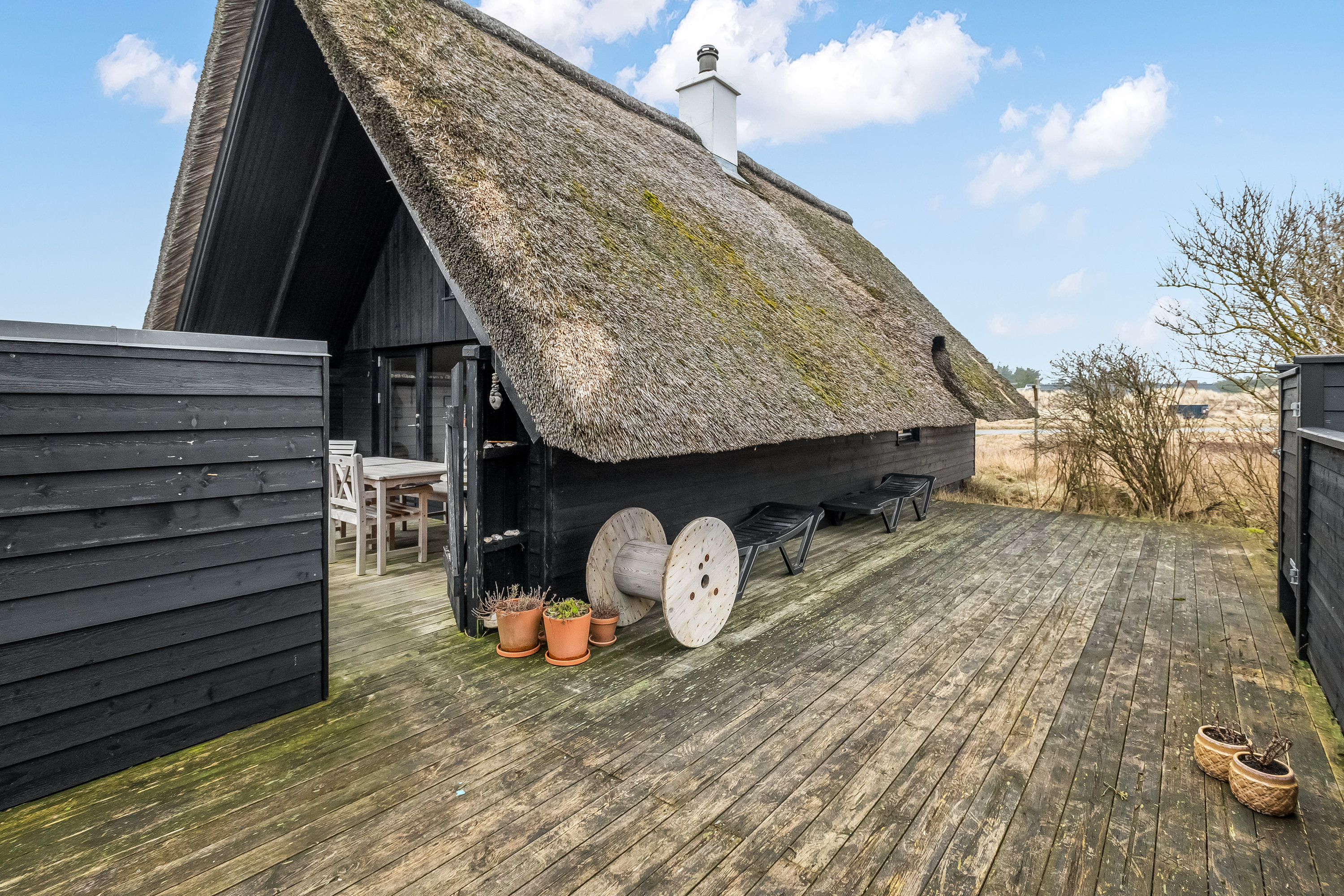 Fremhævet terrasse billede i fuldskærmstilstand. Billede af Fladsbjergvej 202, Klegod, 6950 Ringkøbing