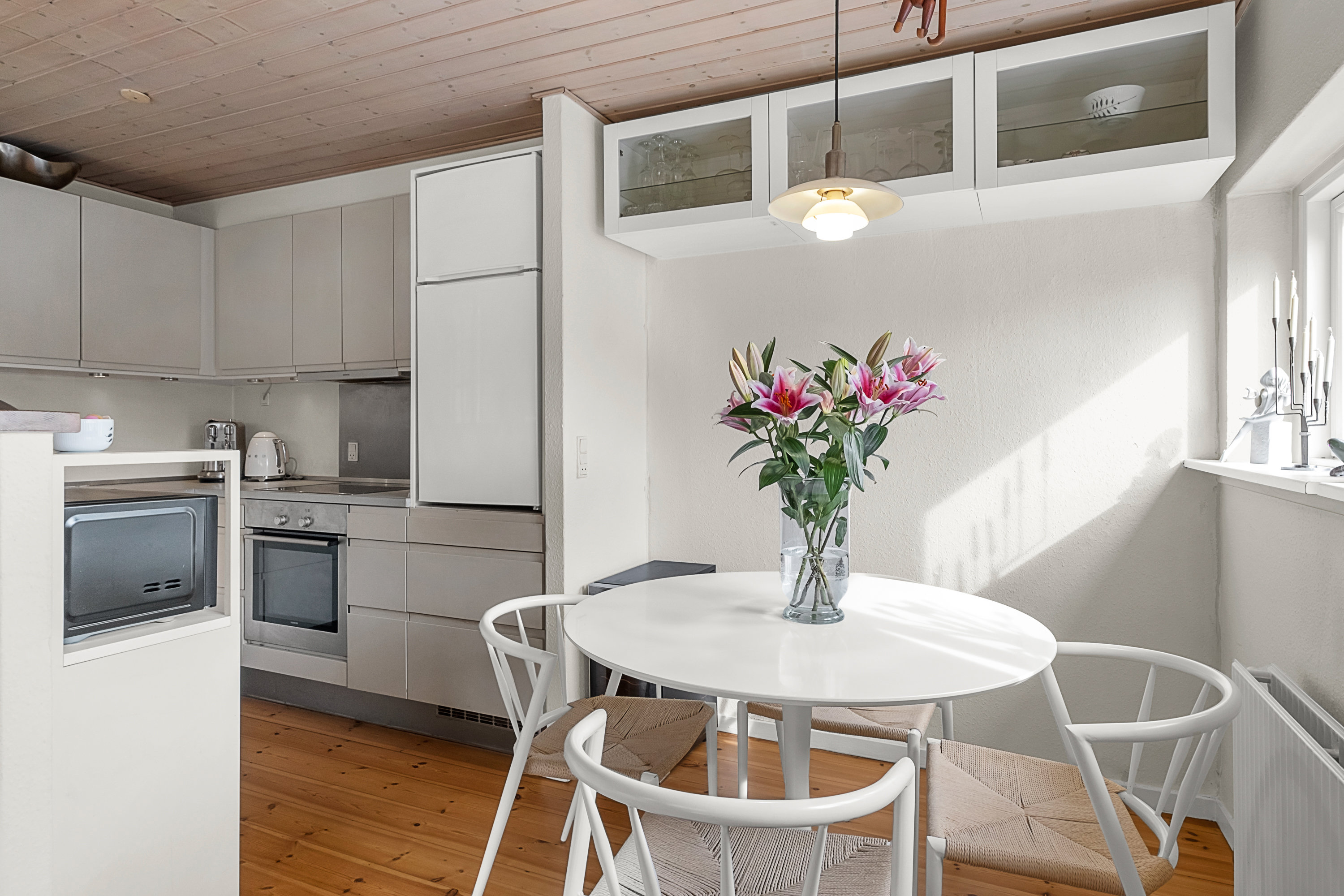 Fremhævet stue billede i fuldskærmstilstand. Billede af Østre Havevej 59, 8520 Lystrup