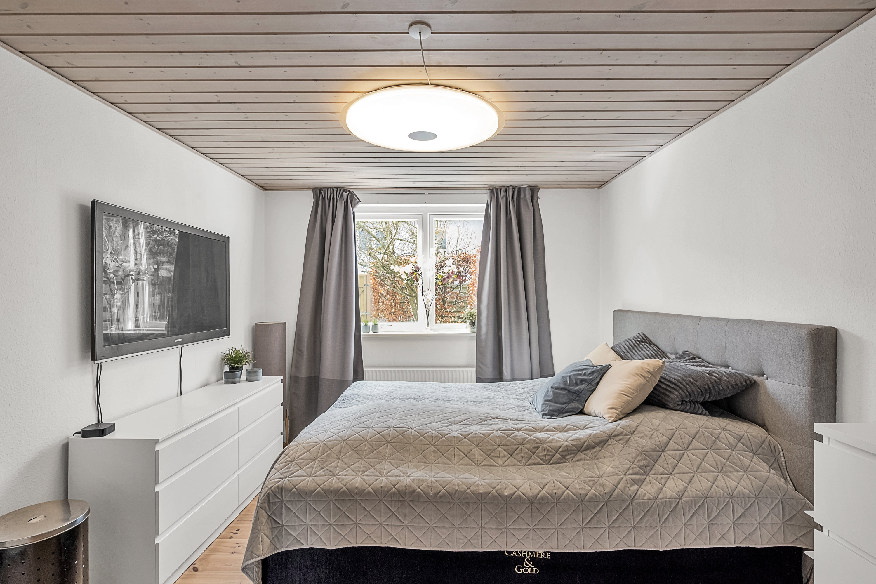 Fremhævet soveværelse billede i fuldskærmstilstand. Billede af Østre Havevej 59, 8520 Lystrup