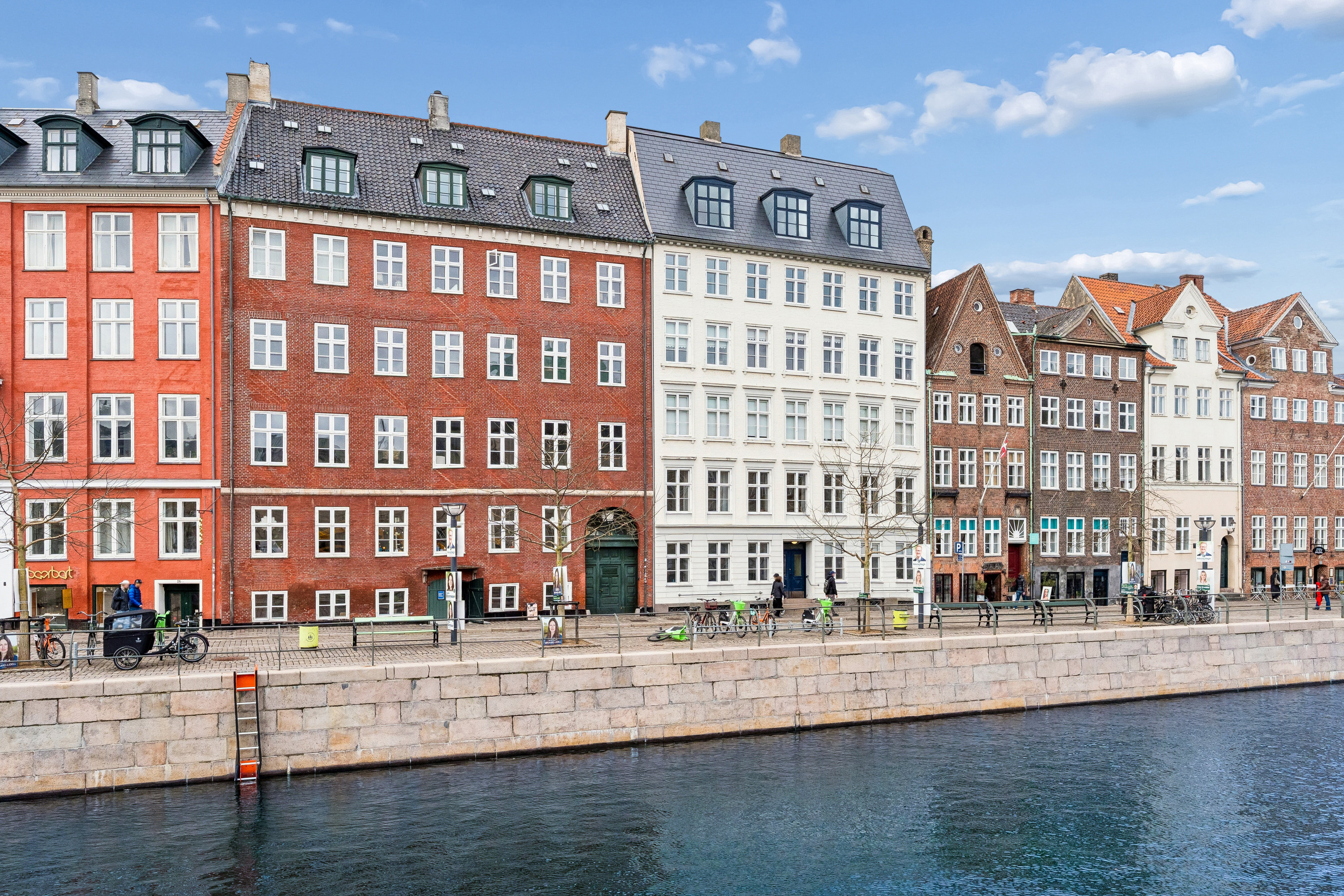 Fremhævet andet billede i fuldskærmstilstand. Billede af Nybrogade 22, 5., 1203 København K