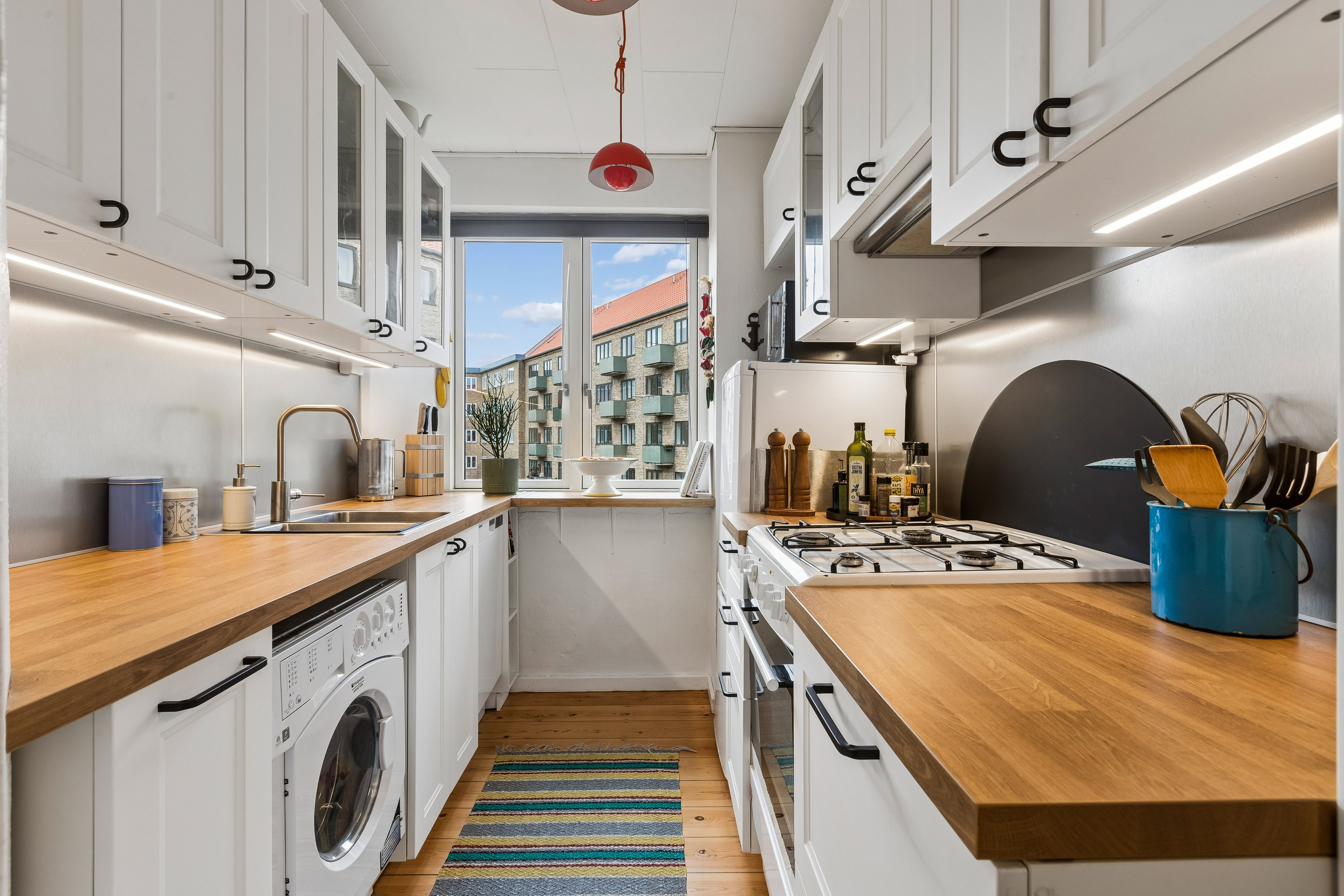 Fremhævet køkken billede i fuldskærmstilstand. Billede af Frankrigsgade 23, 2. th., 2300 København S