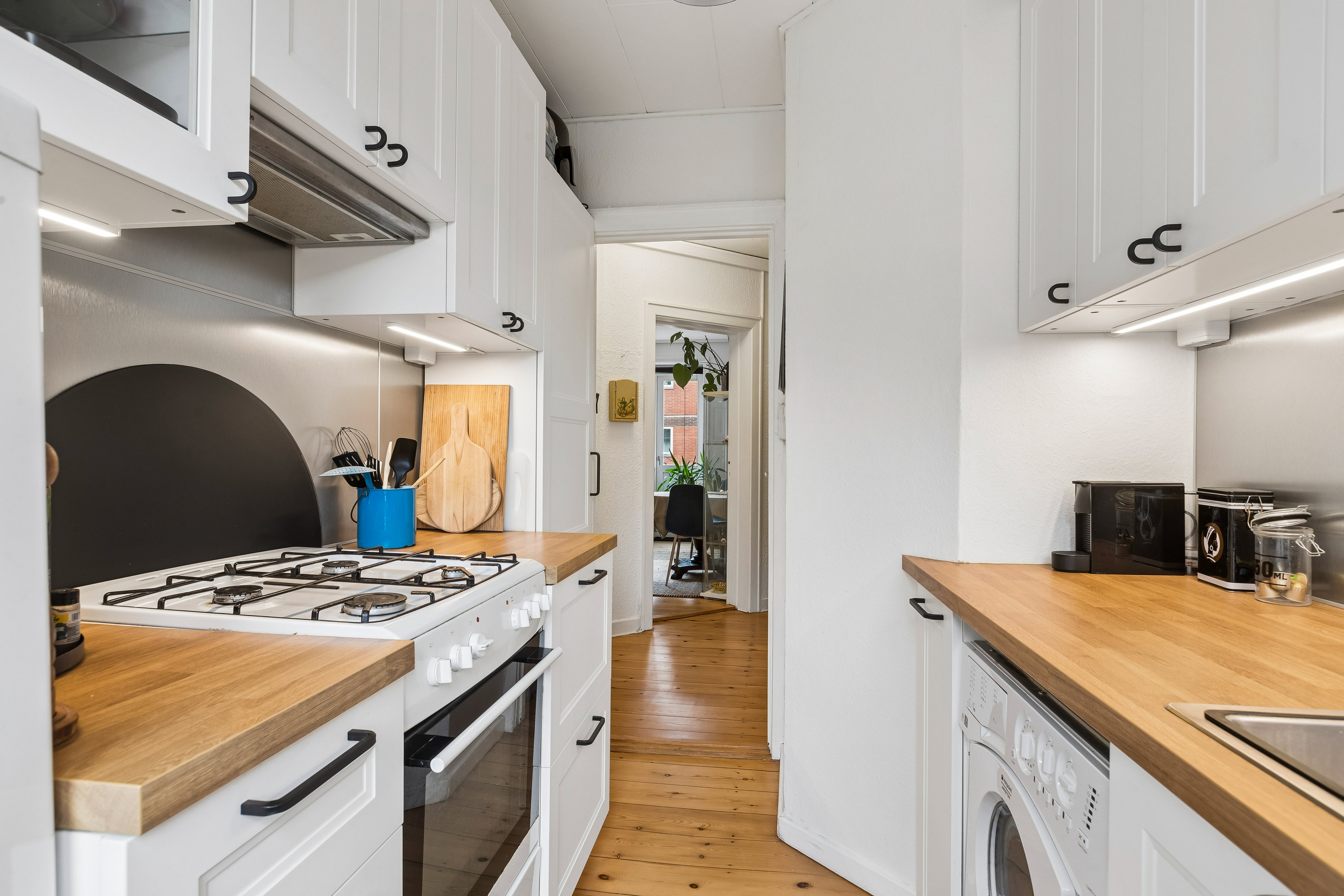 Fremhævet køkken billede i fuldskærmstilstand. Billede af Frankrigsgade 23, 2. th., 2300 København S