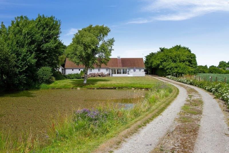 Fremhævet  billede i fuldskærmstilstand. Billede af Langoddevej 13, 9750 Østervrå