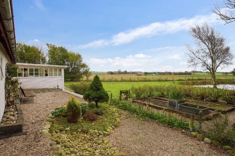 Fremhævet  billede i fuldskærmstilstand. Billede af Langoddevej 13, 9750 Østervrå