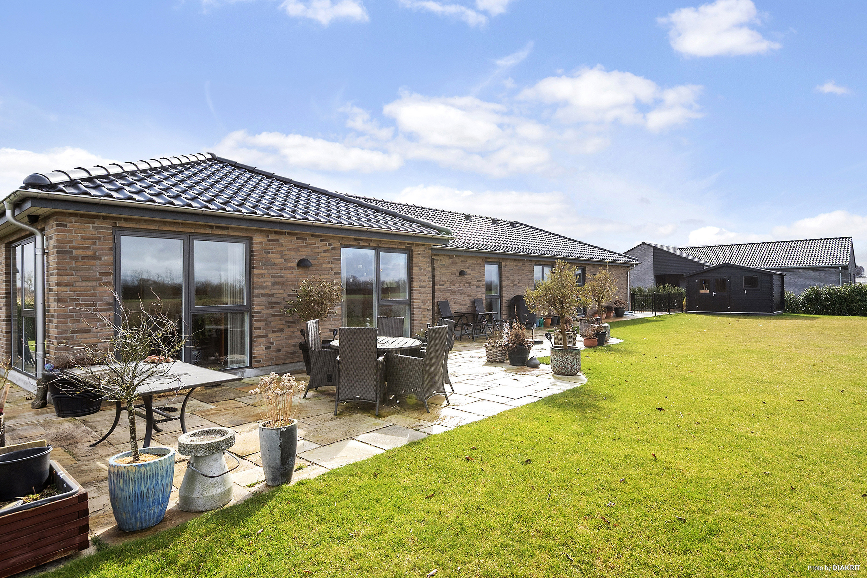 Villa: Ejendommen på Hasselvænget 11, 4652 Hårlev