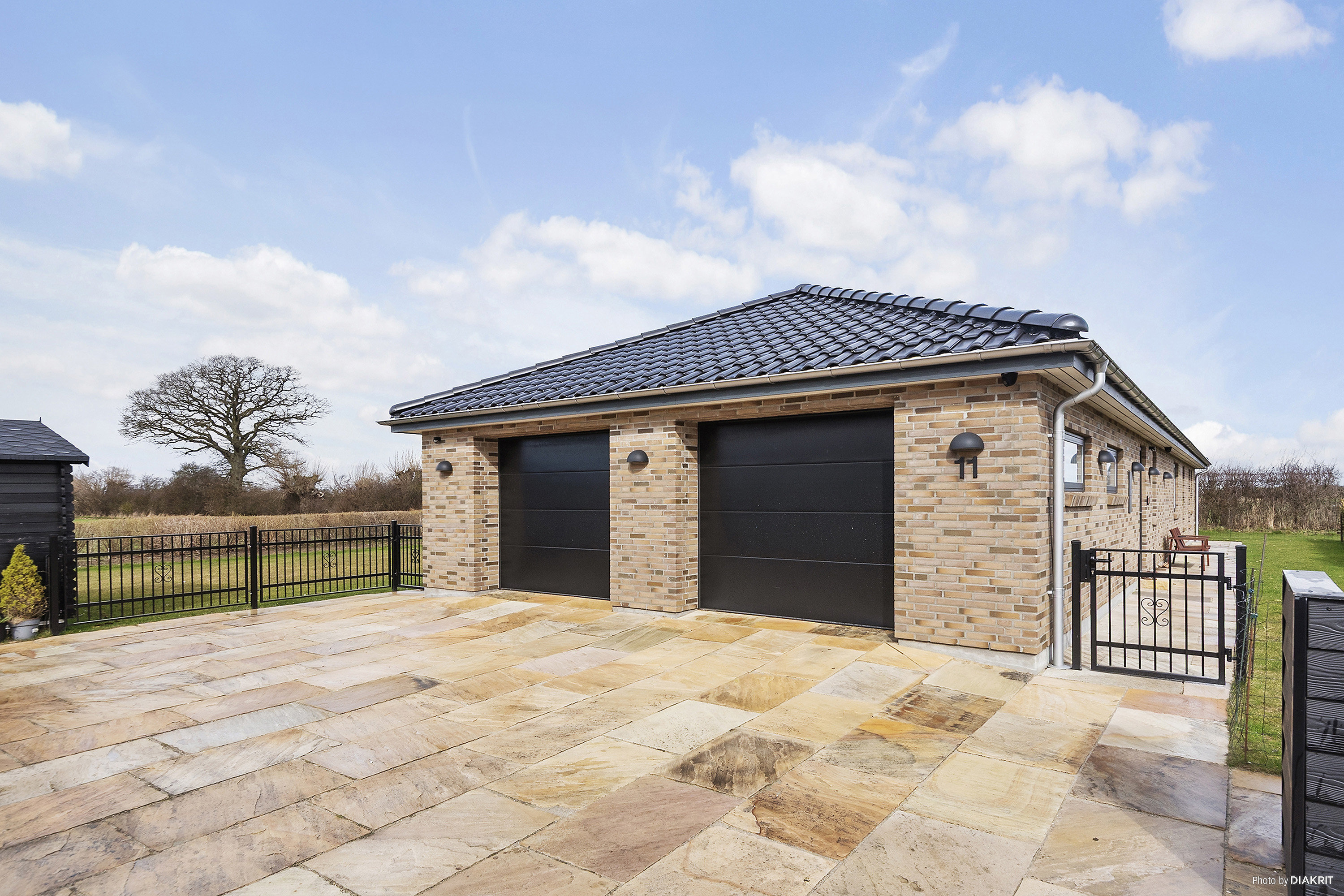 Fremhævet ejendommen billede i fuldskærmstilstand. Billede af Hasselvænget 11, 4652 Hårlev