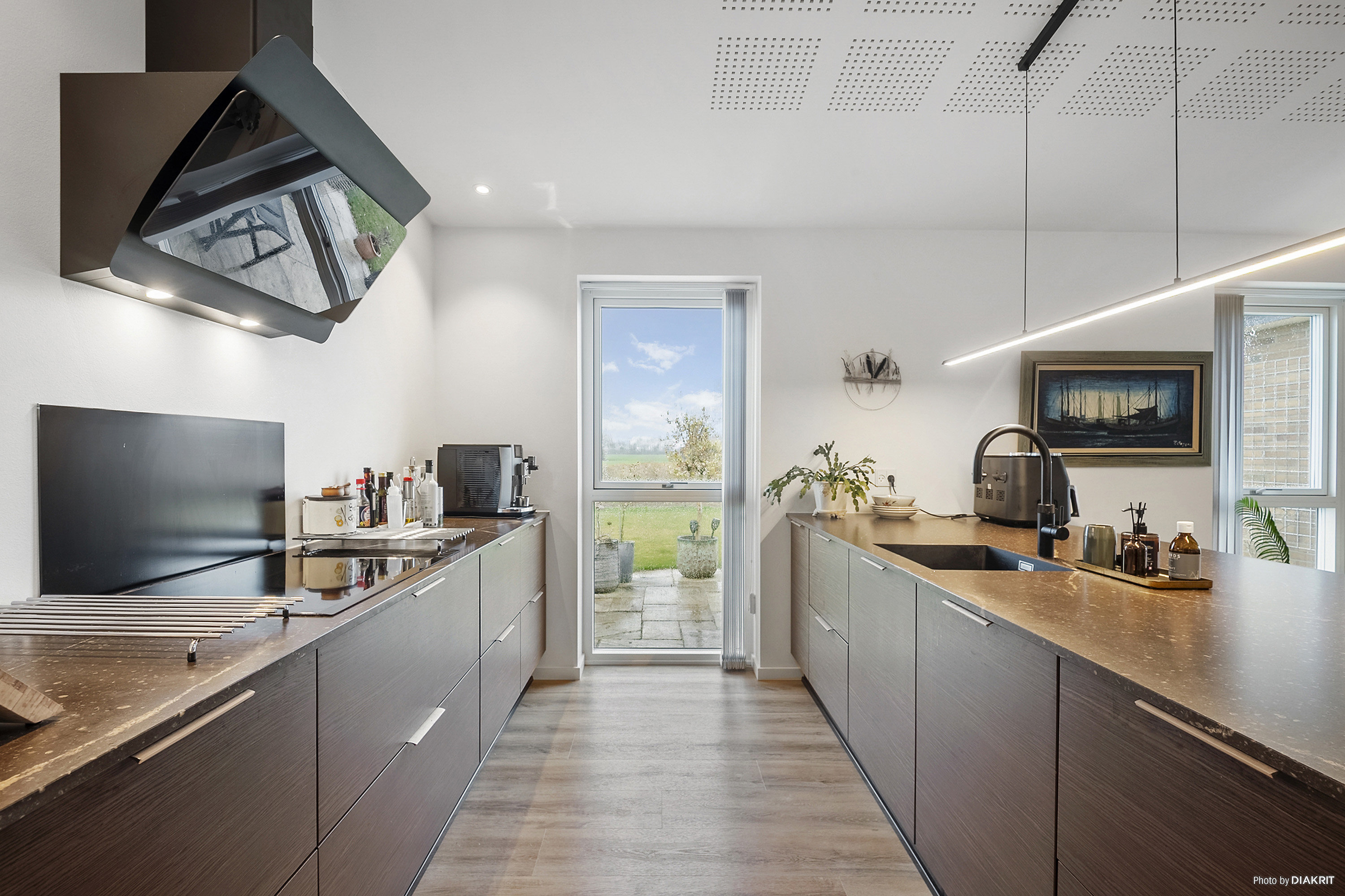 Fremhævet køkken billede i fuldskærmstilstand. Billede af Hasselvænget 11, 4652 Hårlev