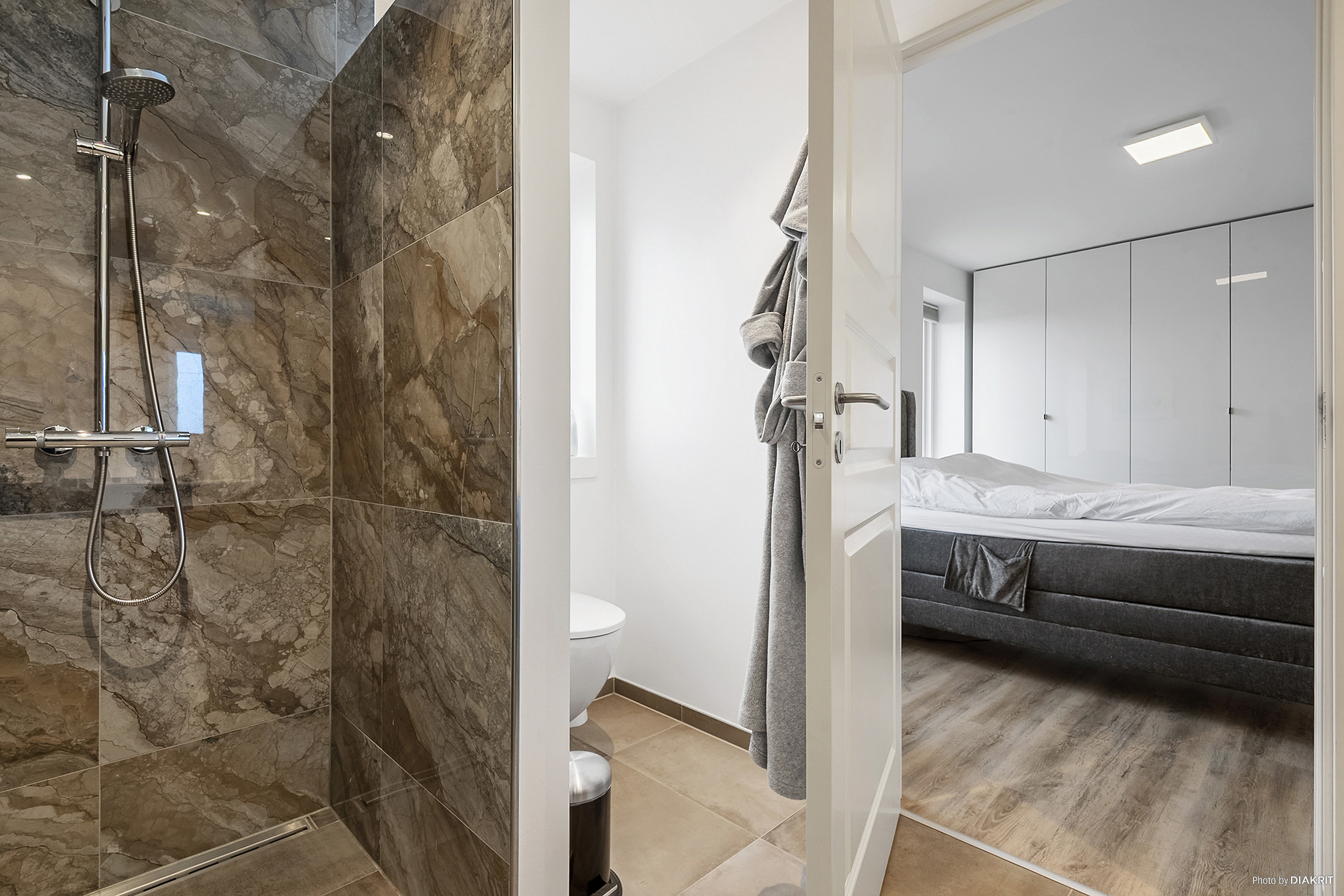 Fremhævet badeværelse billede i fuldskærmstilstand. Billede af Hasselvænget 11, 4652 Hårlev