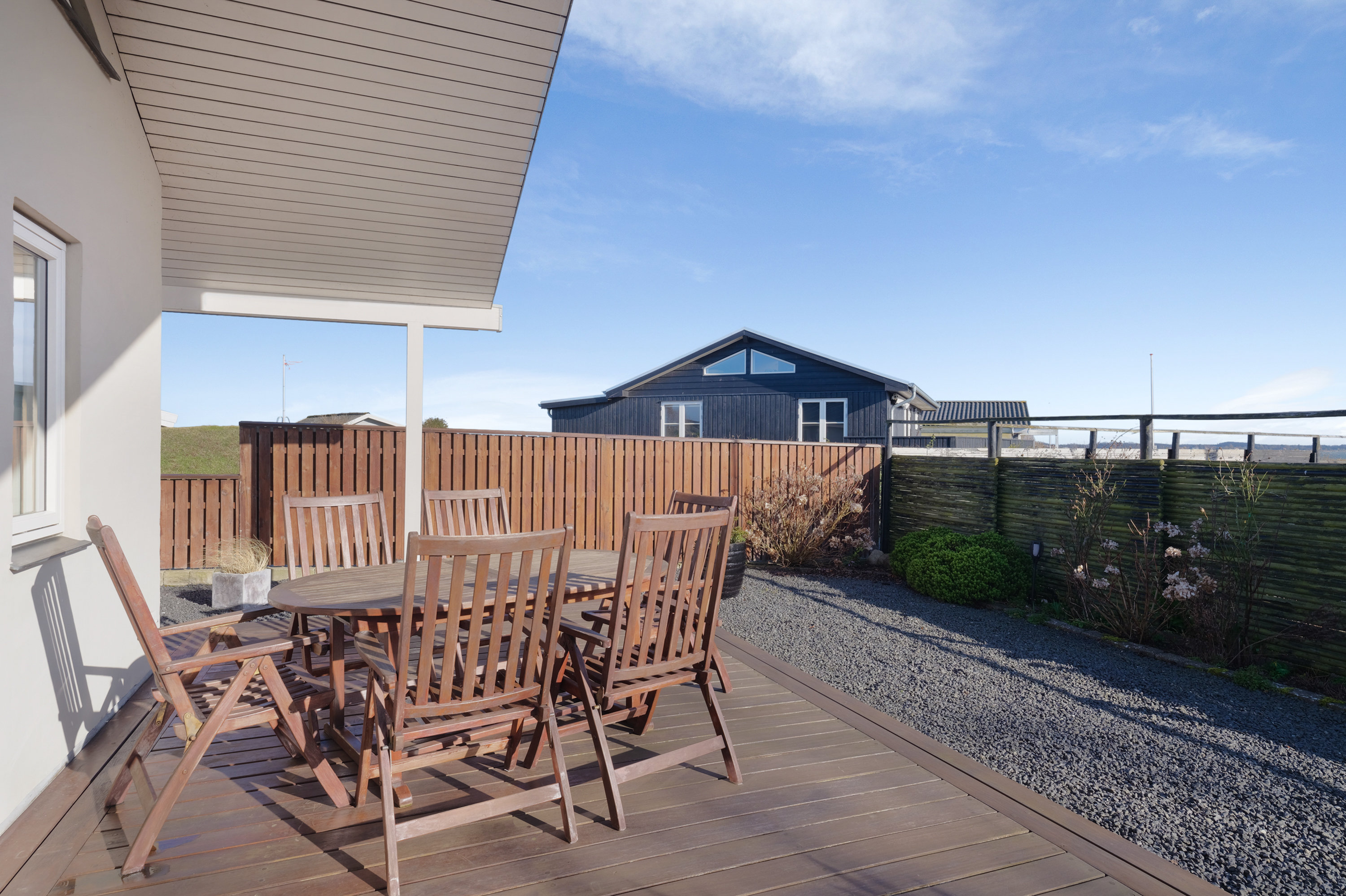 Fremhævet terrasse billede i fuldskærmstilstand. Billede af Strandlysthuse 33, 5330 Munkebo