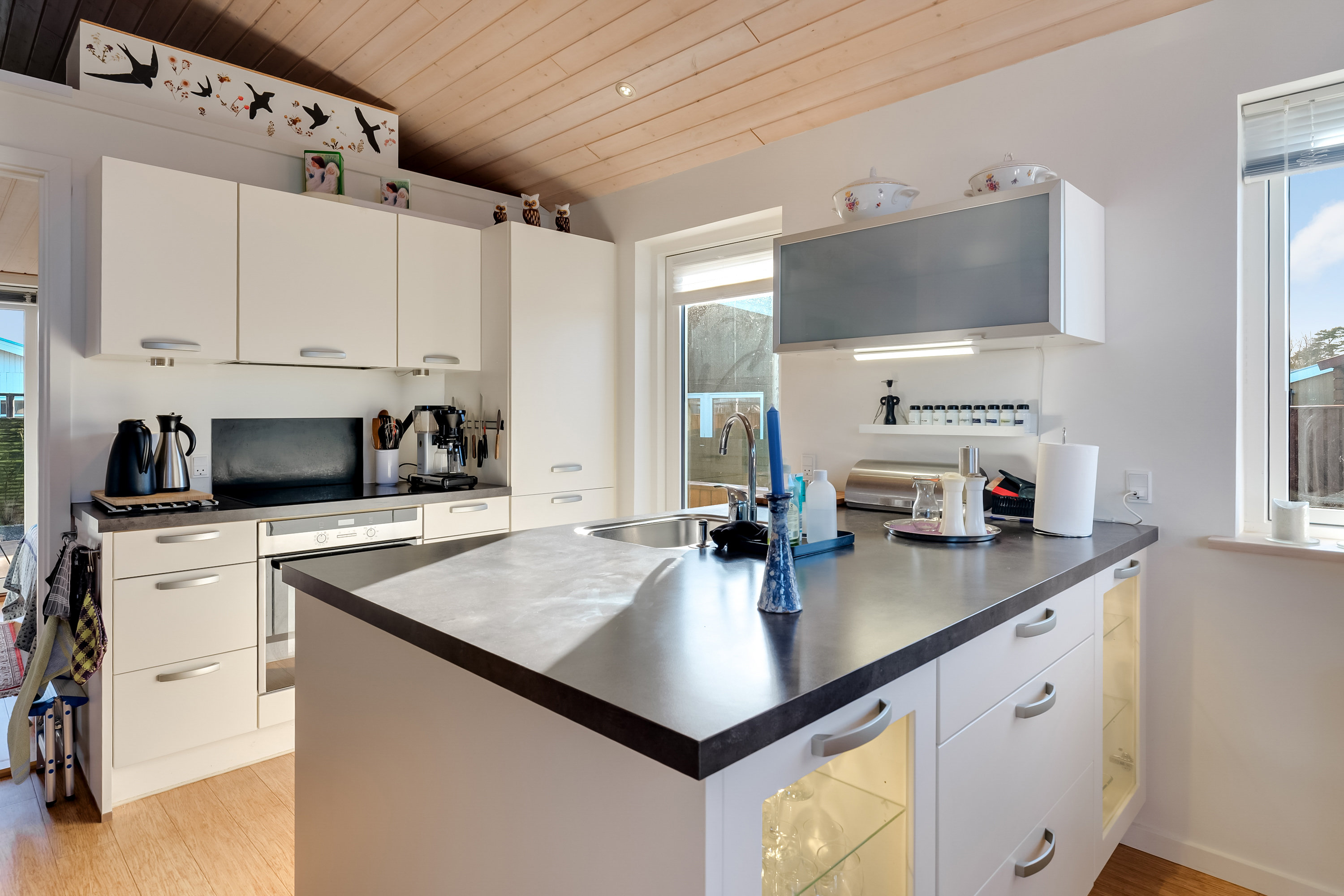 Fremhævet køkken billede i fuldskærmstilstand. Billede af Strandlysthuse 33, 5330 Munkebo