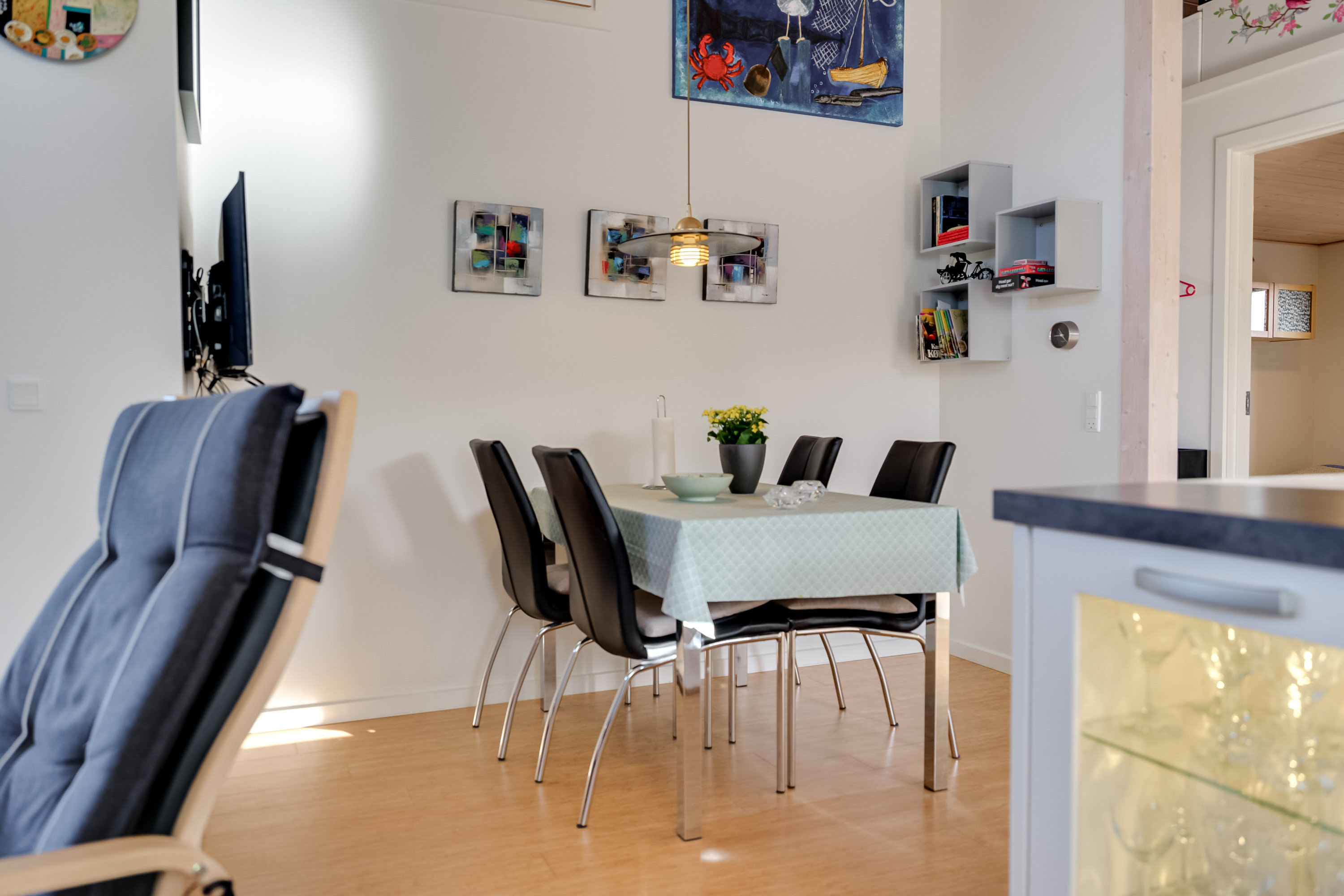 Fremhævet stue billede i fuldskærmstilstand. Billede af Strandlysthuse 33, 5330 Munkebo