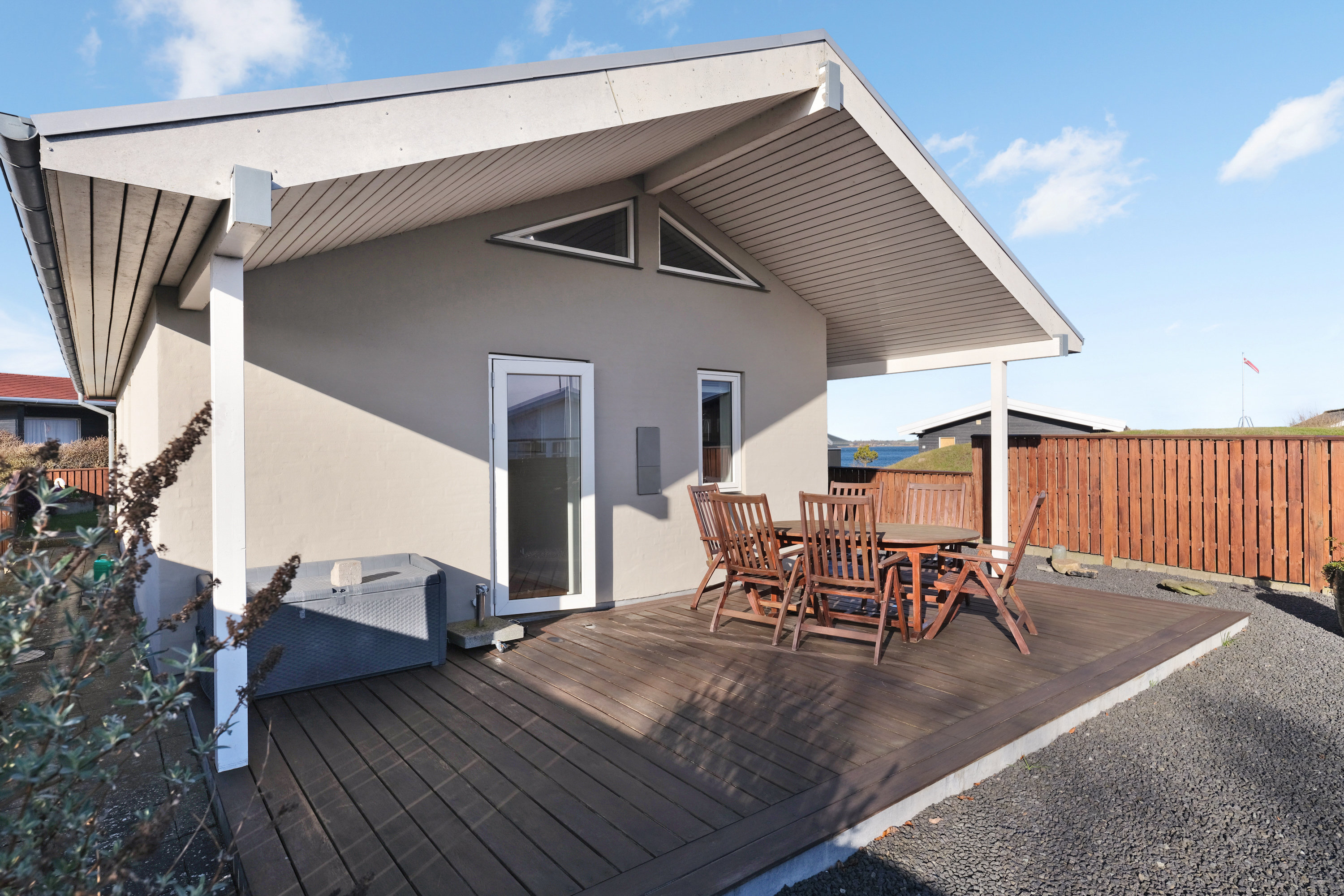 Fremhævet facade billede i fuldskærmstilstand. Billede af Strandlysthuse 33, 5330 Munkebo