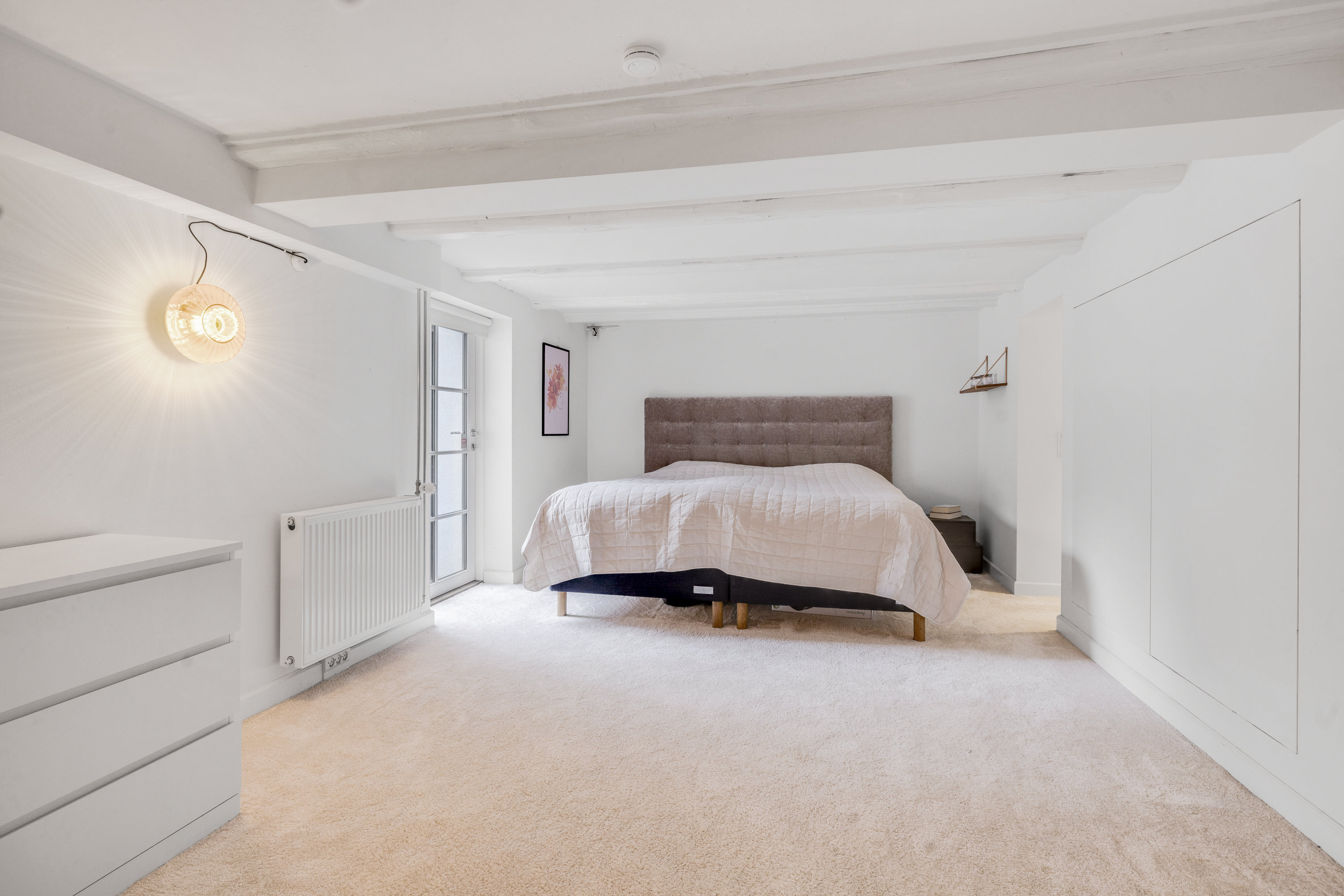 Fremhævet soveværelse billede i fuldskærmstilstand. Billede af Strandagervej 9, 2900 Hellerup