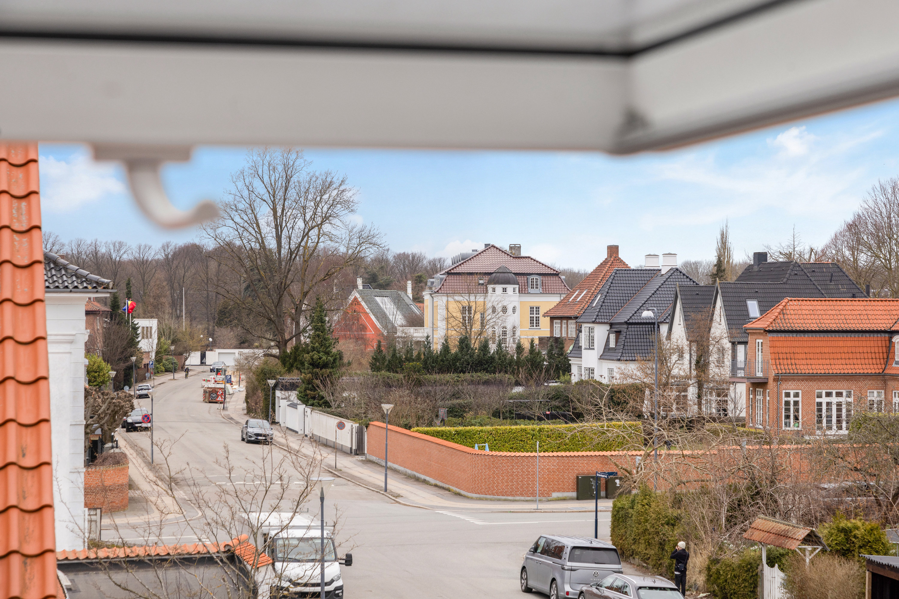 Miniaturebillede 1: udsigt. Billede af Strandagervej 9, 2900 Hellerup