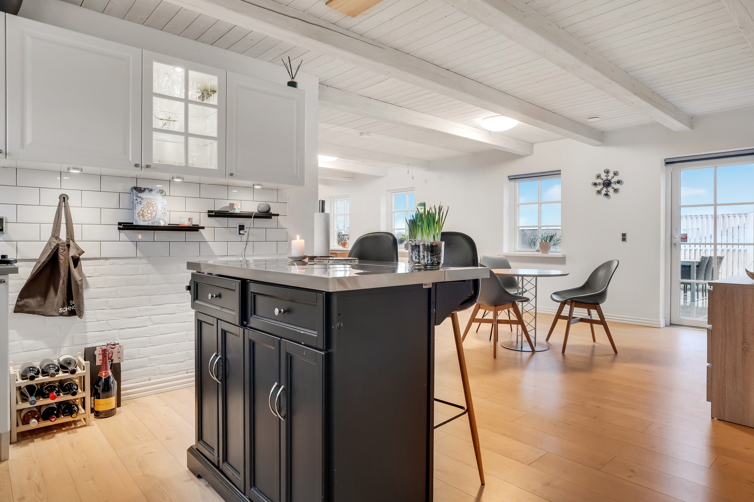 Fremhævet køkken alrum billede i fuldskærmstilstand. Billede af Geranievej 4, Mejrup, 7500 Holstebro