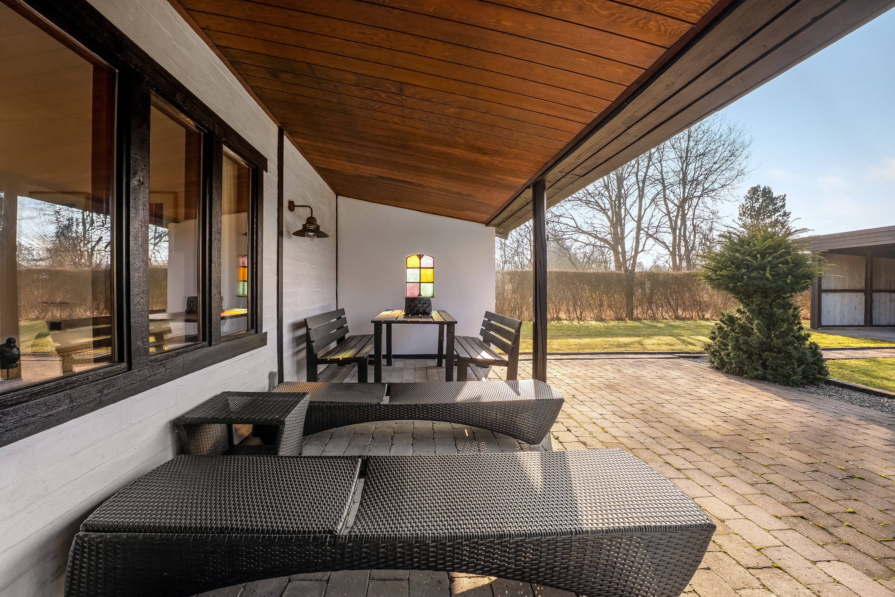 Fremhævet overdækket terrasse billede i fuldskærmstilstand. Billede af Løvstræde 9, Hummingen, 4983 Dannemare