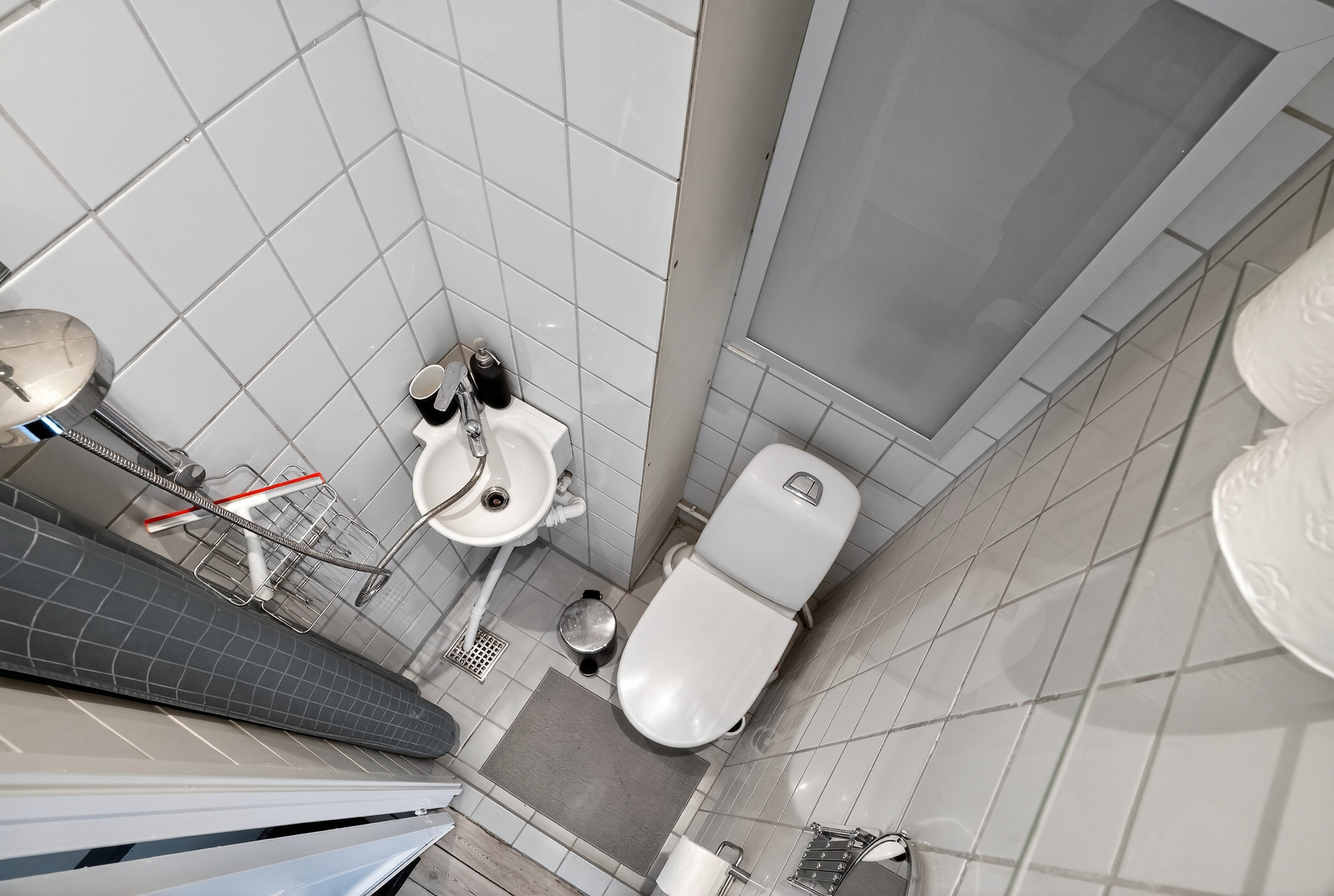 Fremhævet wc billede i fuldskærmstilstand. Billede af Vigerslevvej 273, 2. tv., 2500 Valby