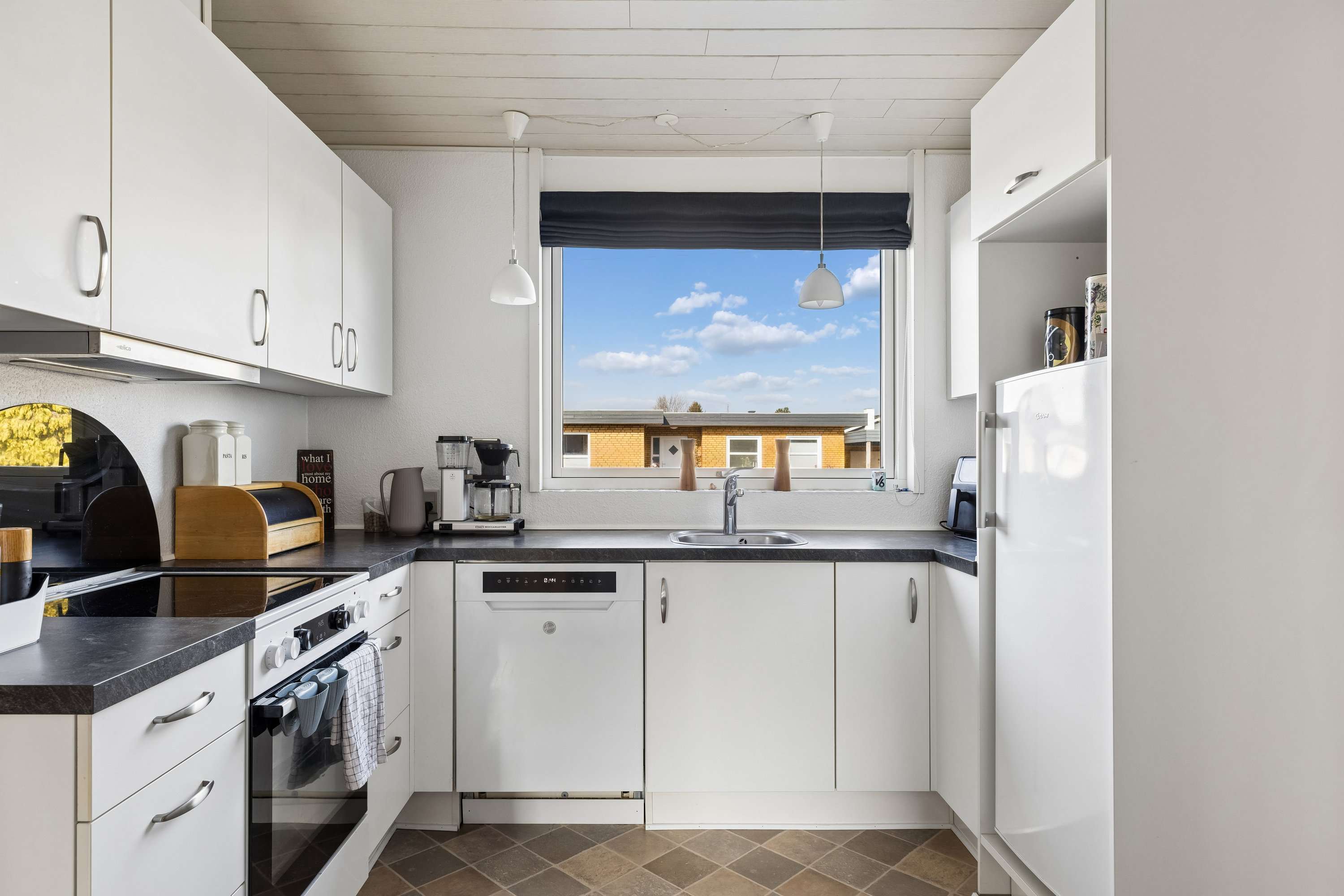 Miniaturebillede 2: køkken. Billede af Fasanvænget 4, 6310 Broager