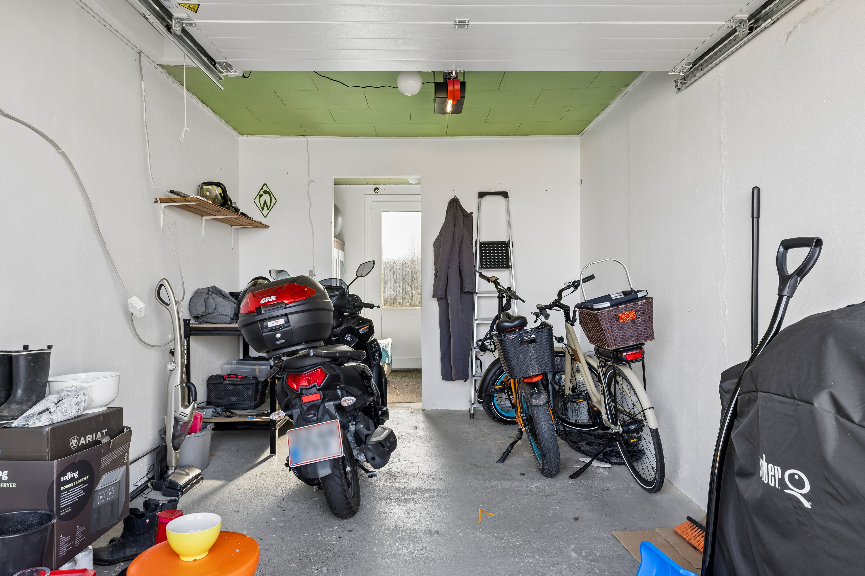 Fremhævet garage billede i fuldskærmstilstand. Billede af Fasanvænget 4, 6310 Broager