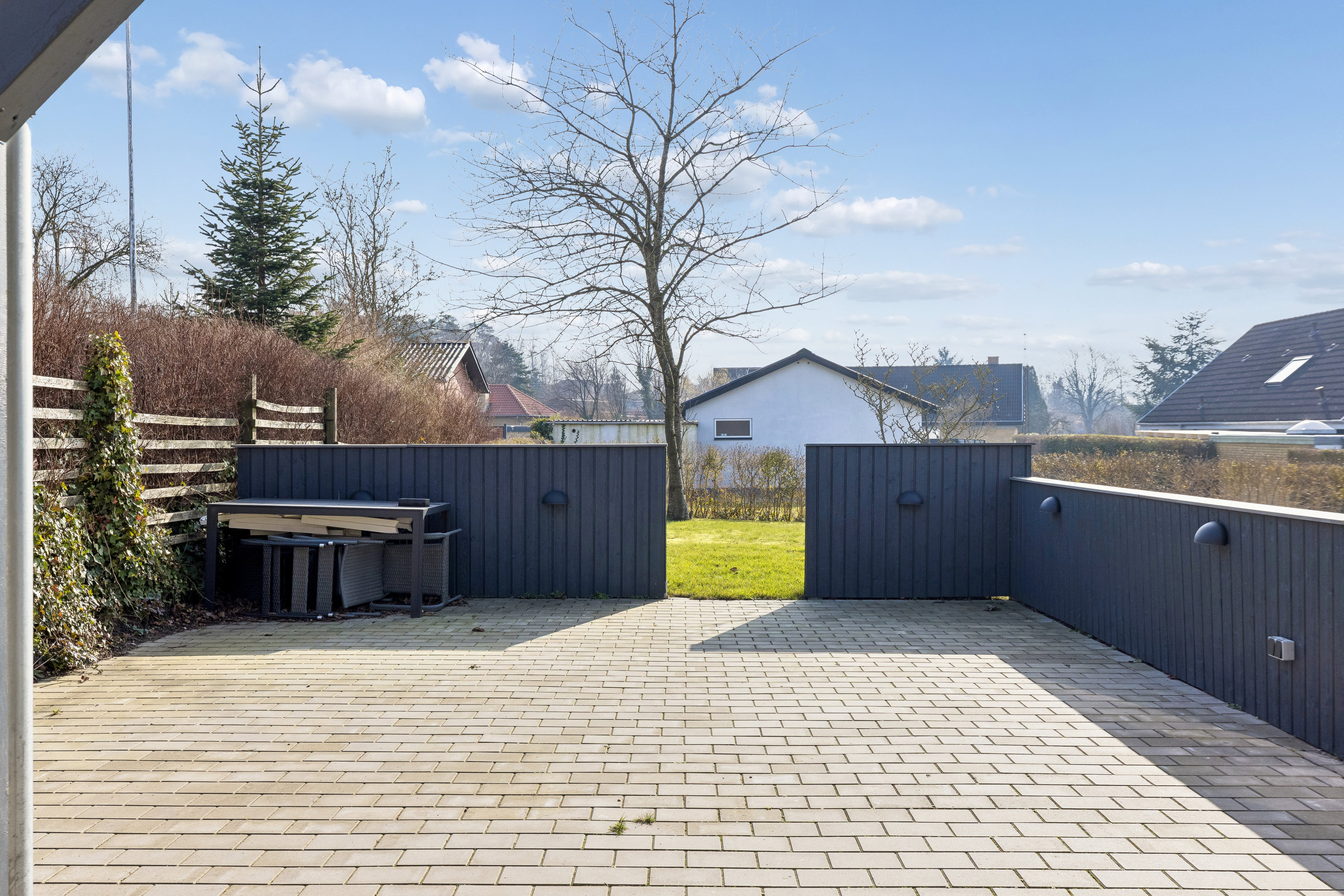 Fremhævet terrasse billede i fuldskærmstilstand. Billede af Fasanvænget 4, 6310 Broager