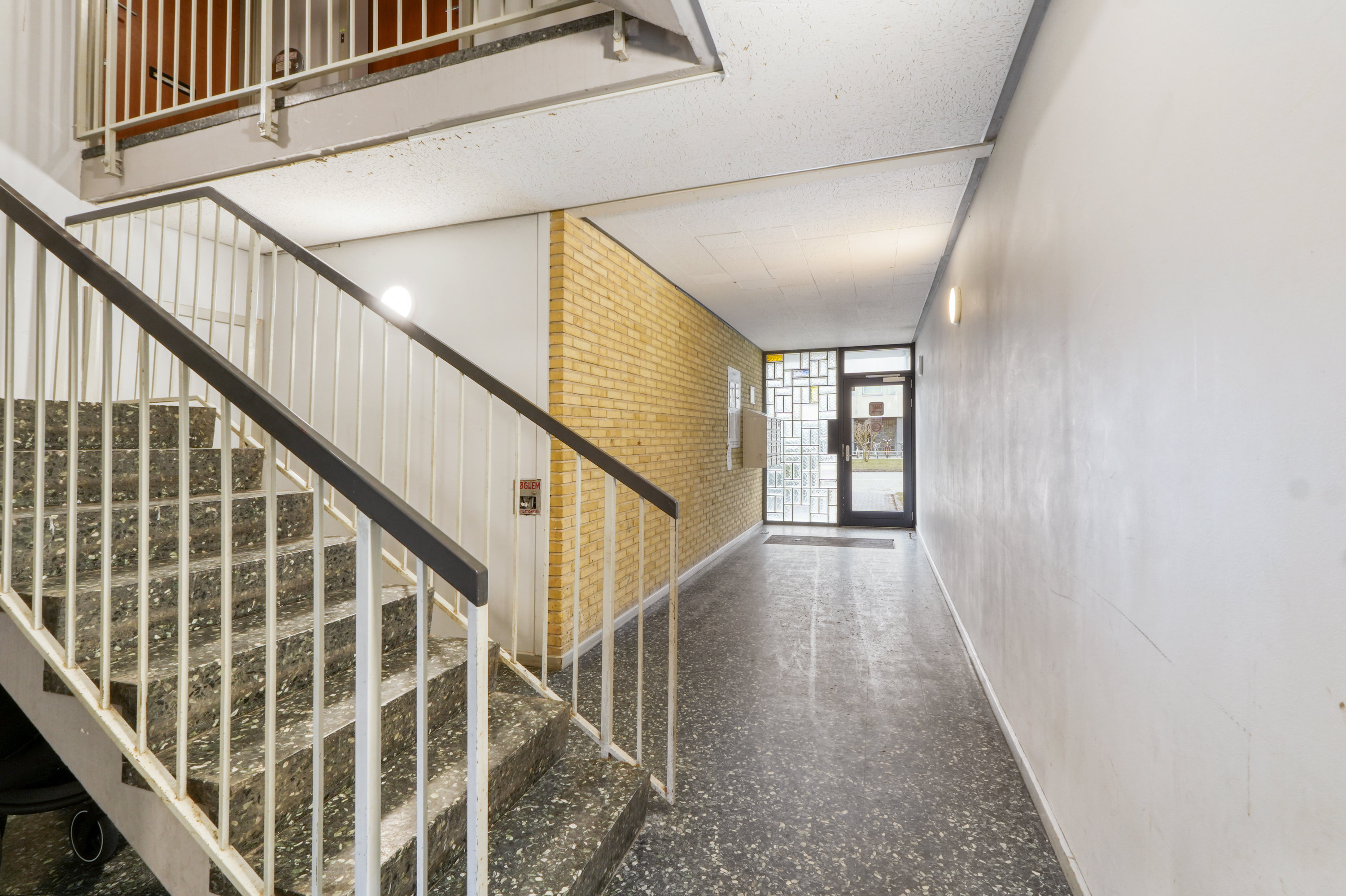 Fremhævet gang billede i fuldskærmstilstand. Billede af Vejlebrovej 118, 1. tv., 2635 Ishøj