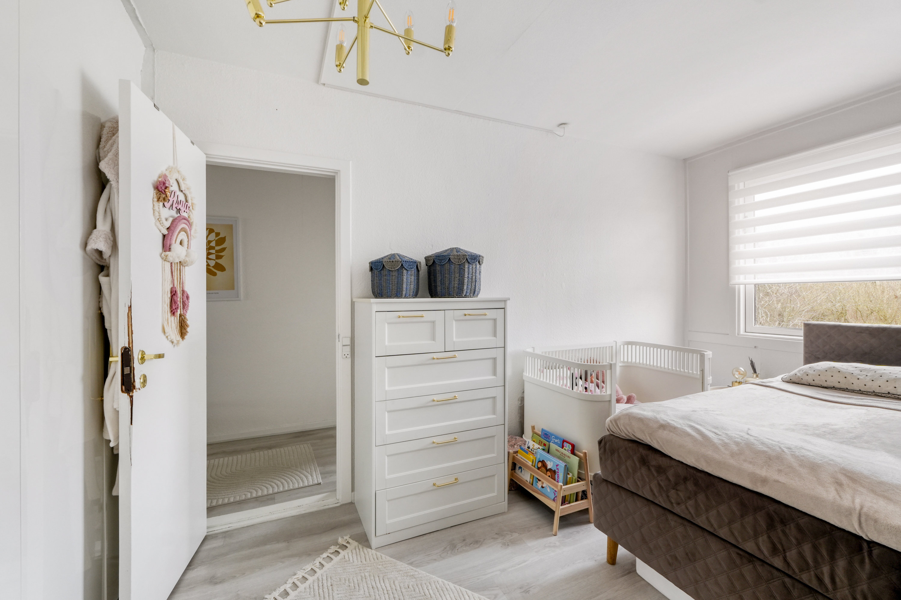 Fremhævet soveværelse billede i fuldskærmstilstand. Billede af Vejlebrovej 118, 1. tv., 2635 Ishøj