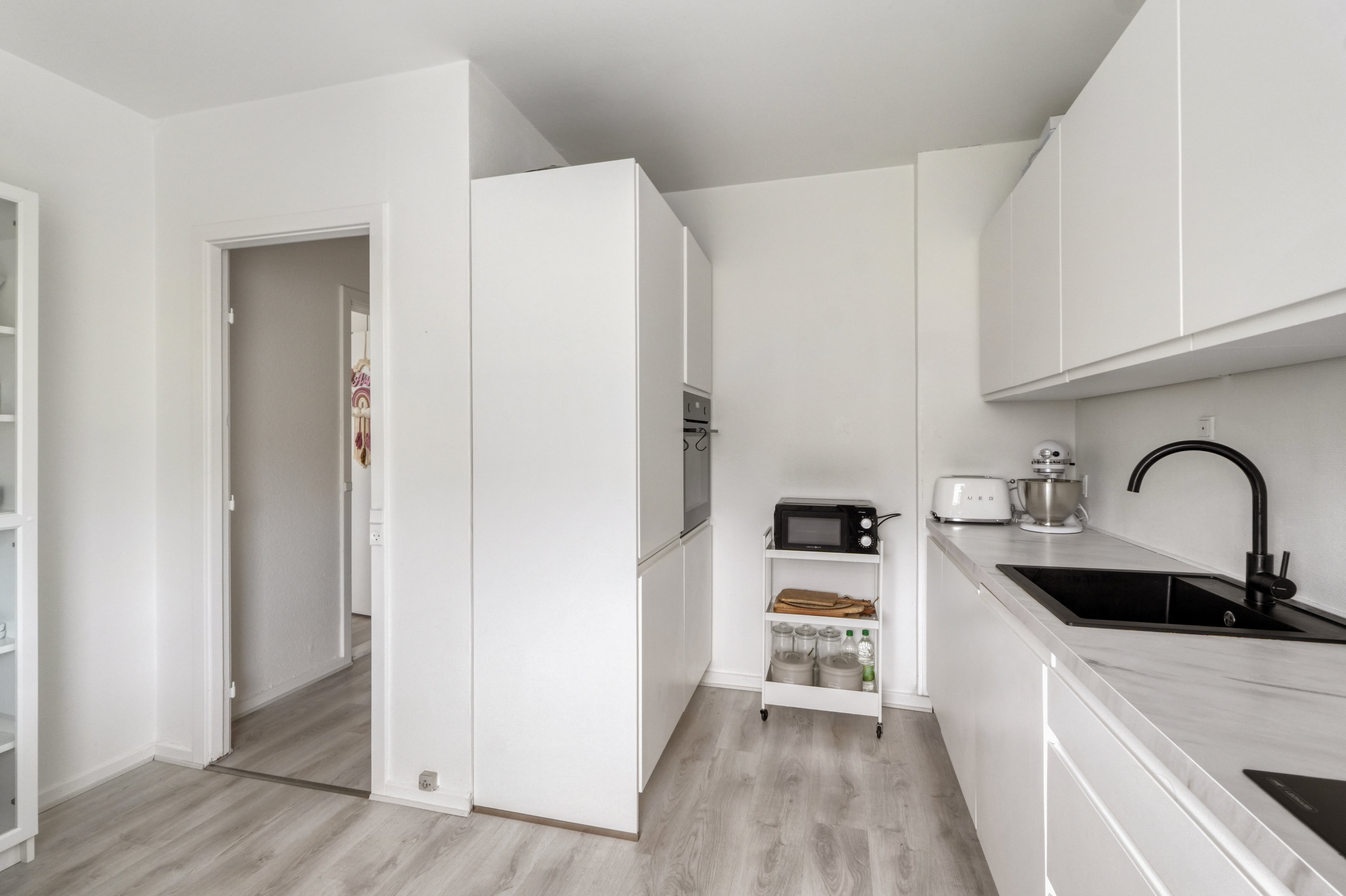 Fremhævet køkken billede i fuldskærmstilstand. Billede af Vejlebrovej 118, 1. tv., 2635 Ishøj