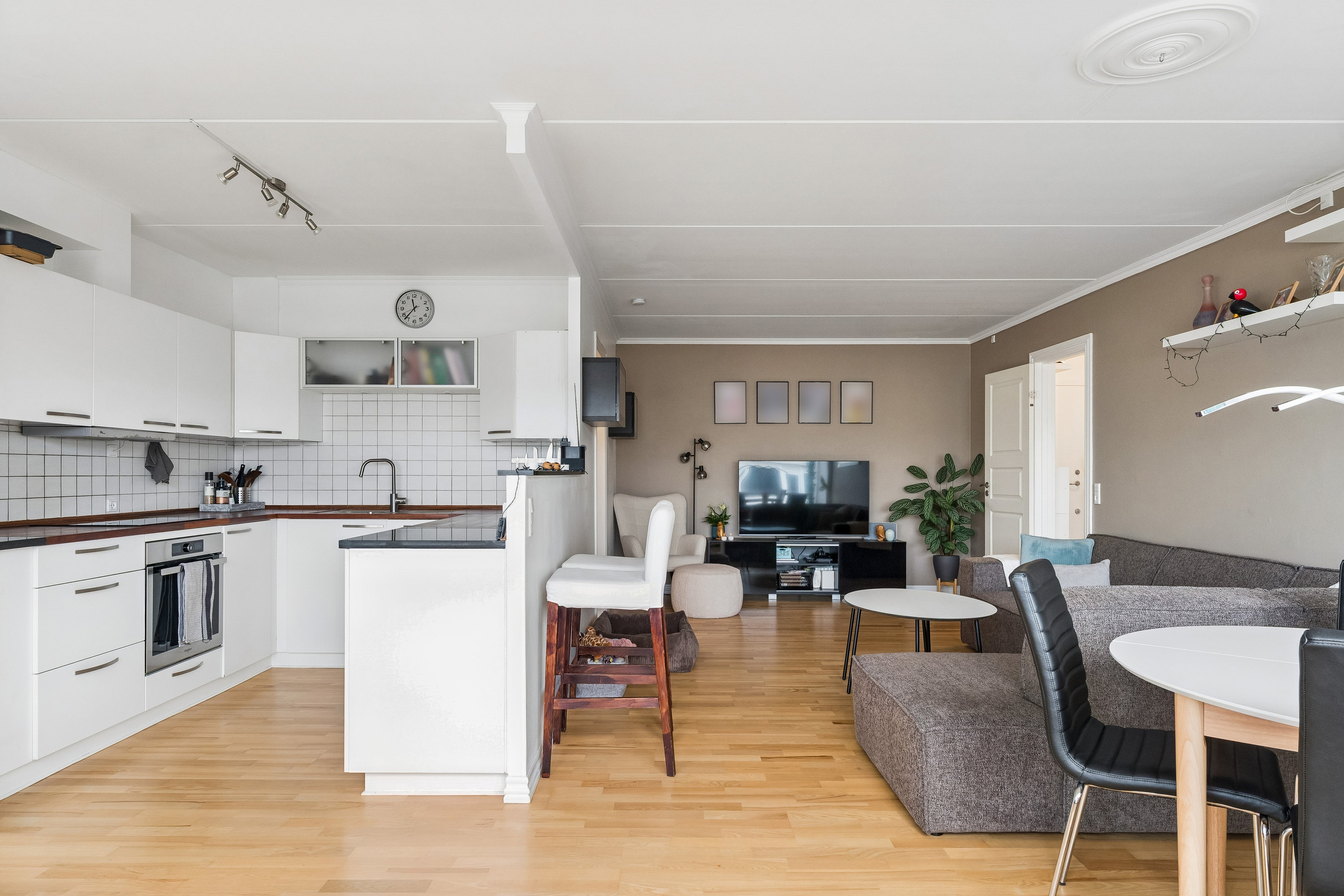 Miniaturebillede 1: køkken. Billede af Eremitageparken 95, 1. a., 2800 Kongens Lyngby