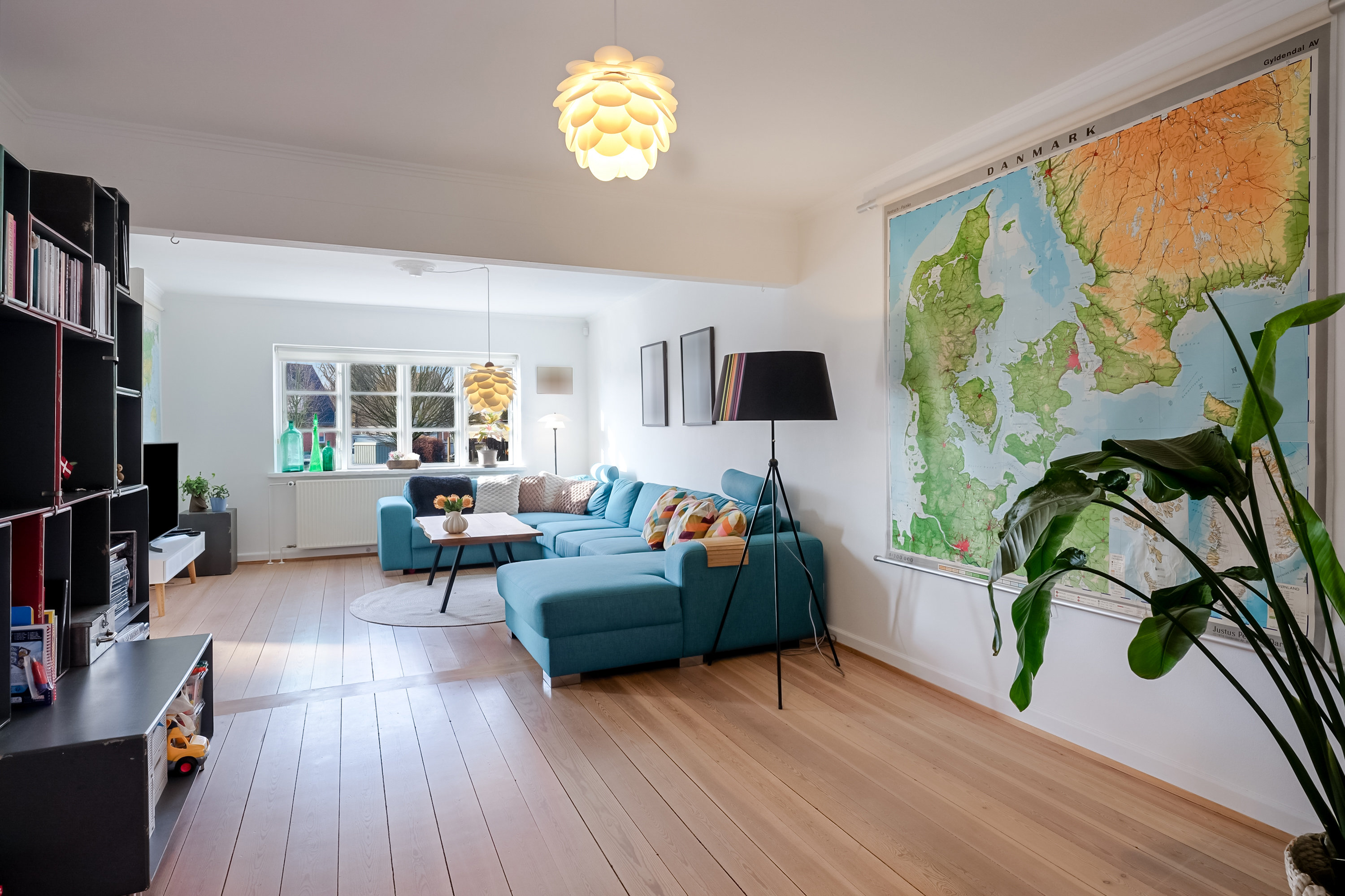 Fremhævet stue billede i fuldskærmstilstand. Billede af Rosenvænget 41, 5500 Middelfart